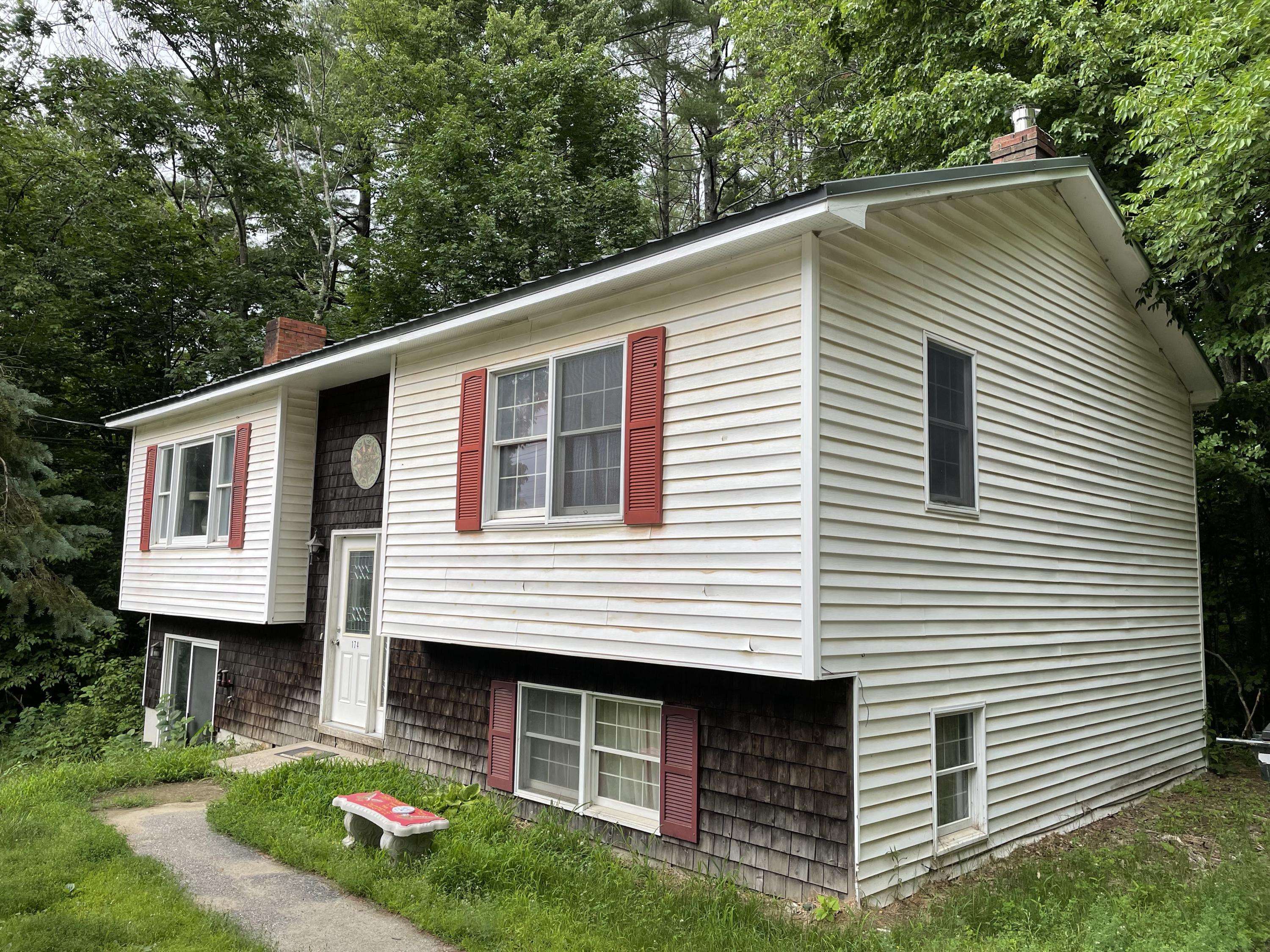 Farmington, ME 04938,174 Whittier RD