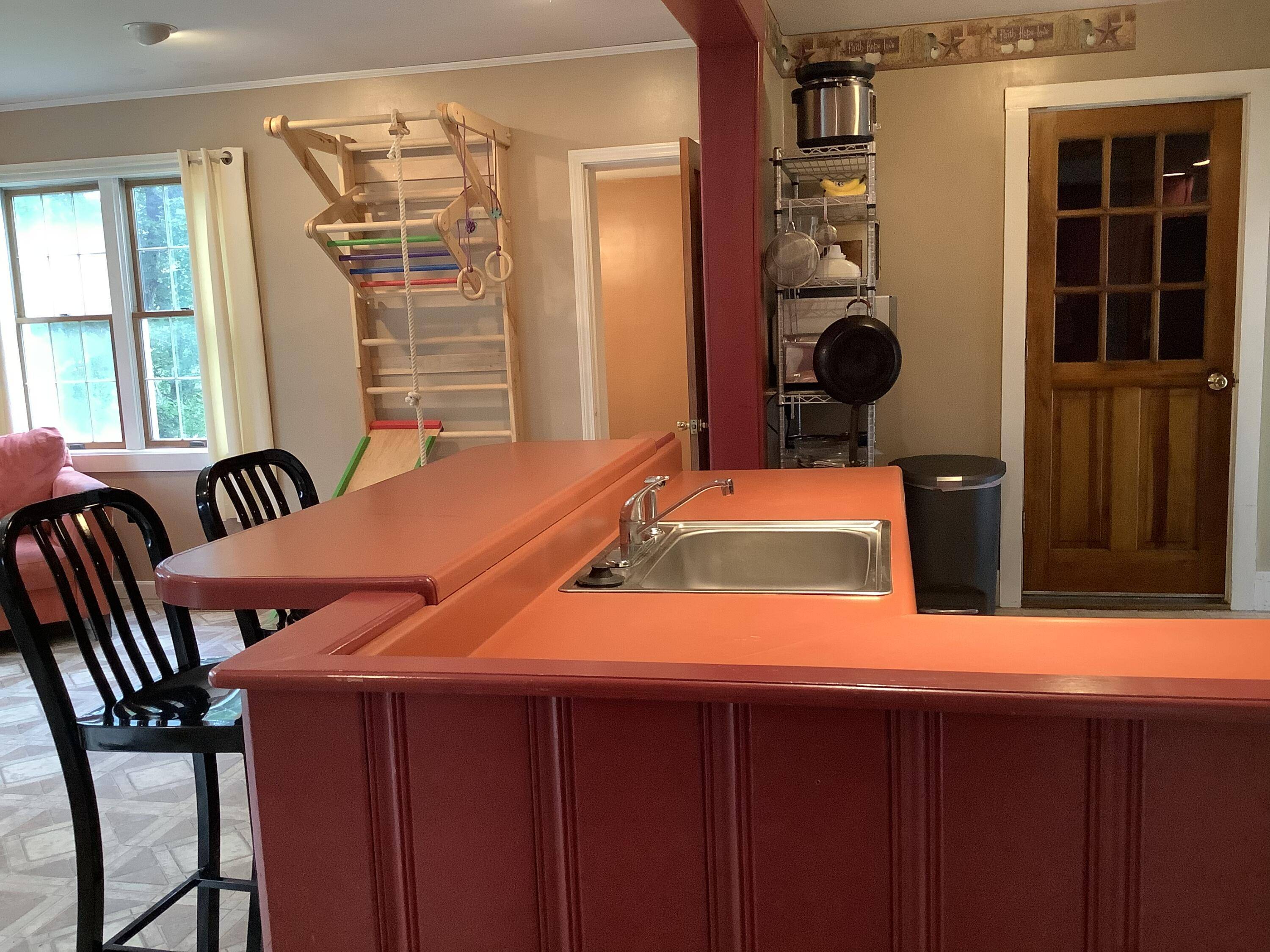 Presque Isle, ME 04769,30 Barton ST