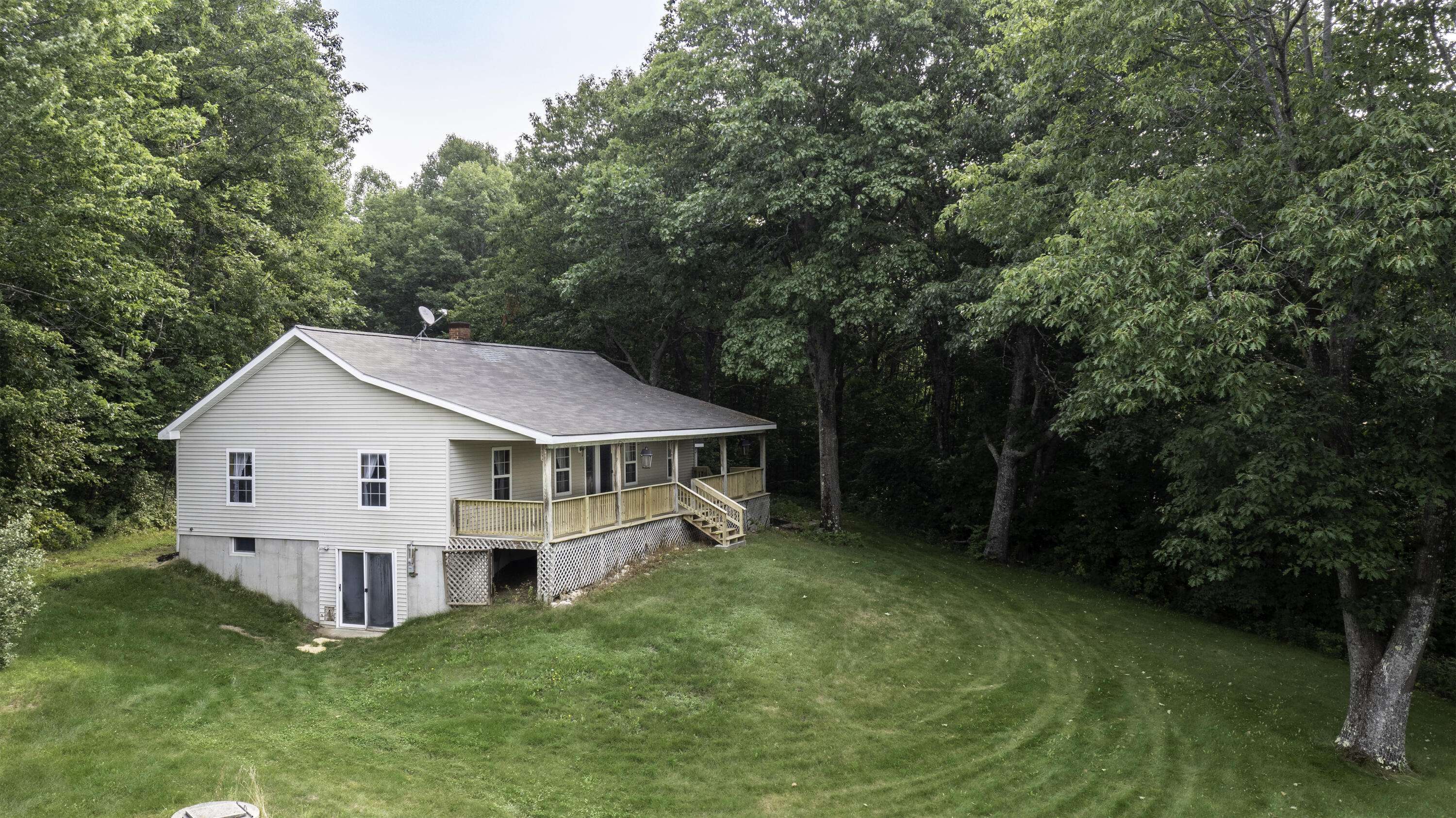 Paris, ME 04281,33 Summerland