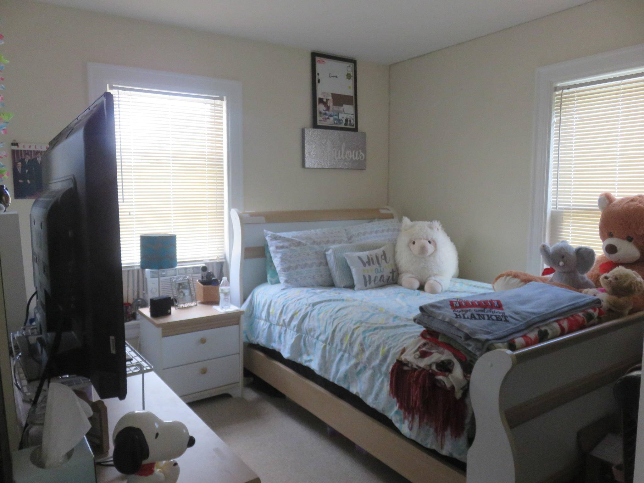 Sanford, ME 04073,4 Bennett ST