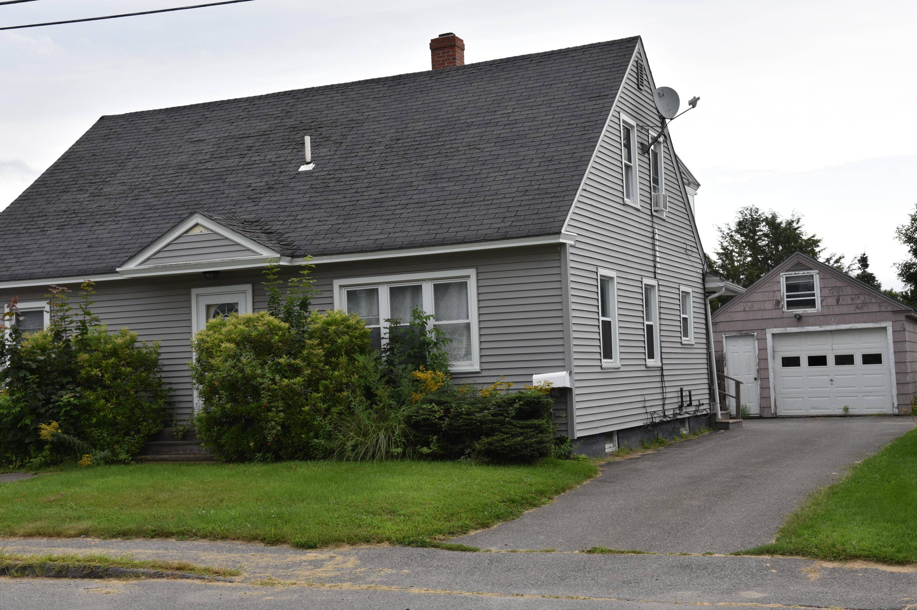 Winslow, ME 04901,8 Maillet ST