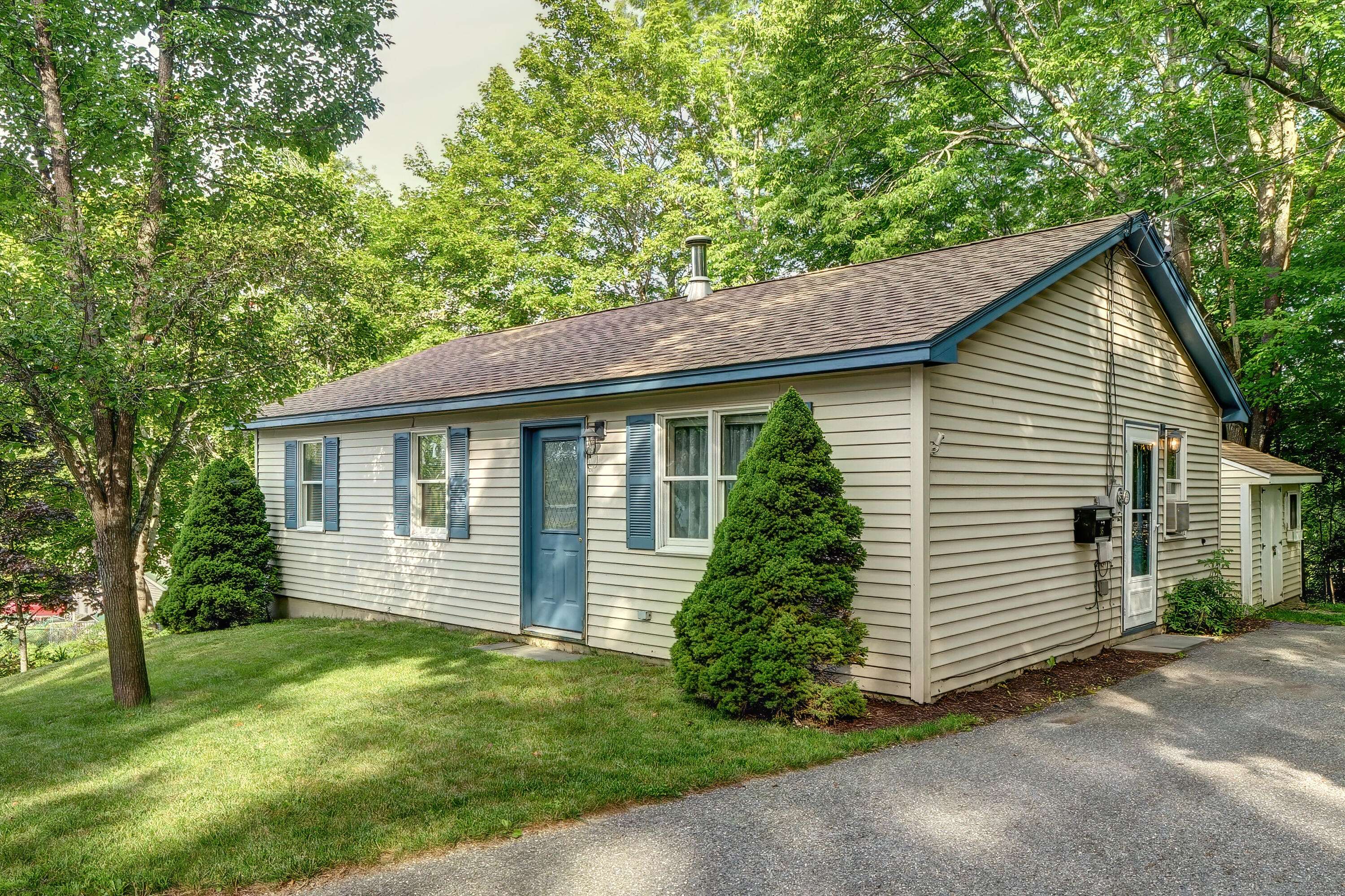 Ellsworth, ME 04605,36 Washington ST