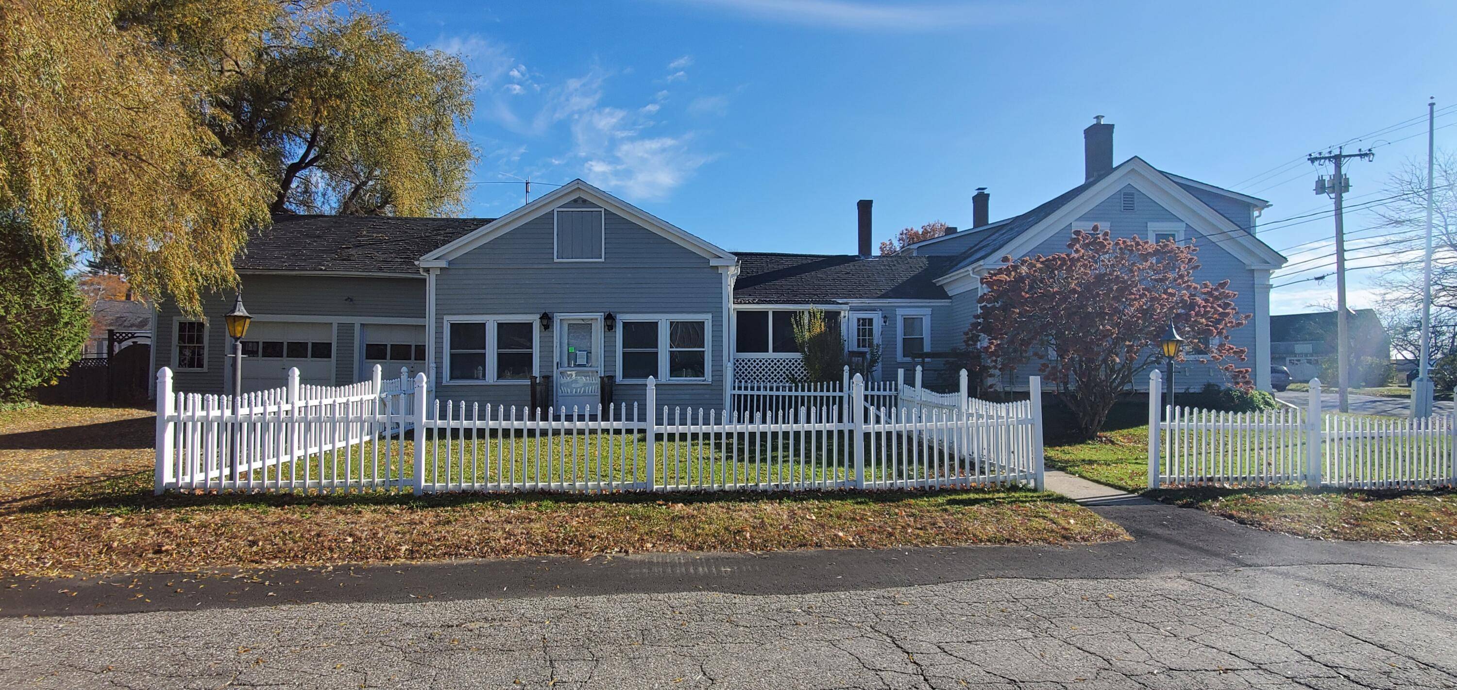 Searsport, ME 04974,104 E Main ST