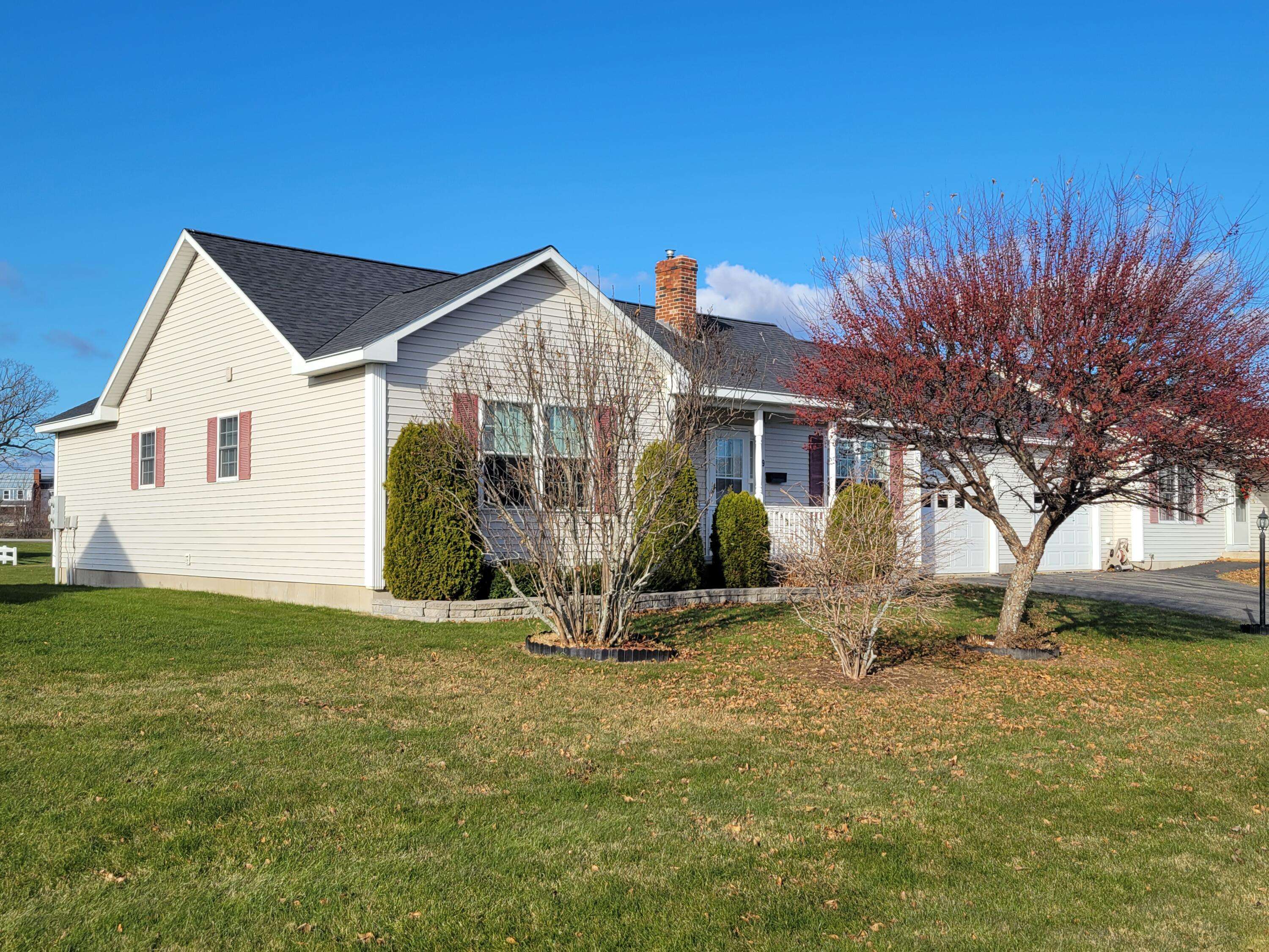 Winslow, ME 04901,9 Private DR #9