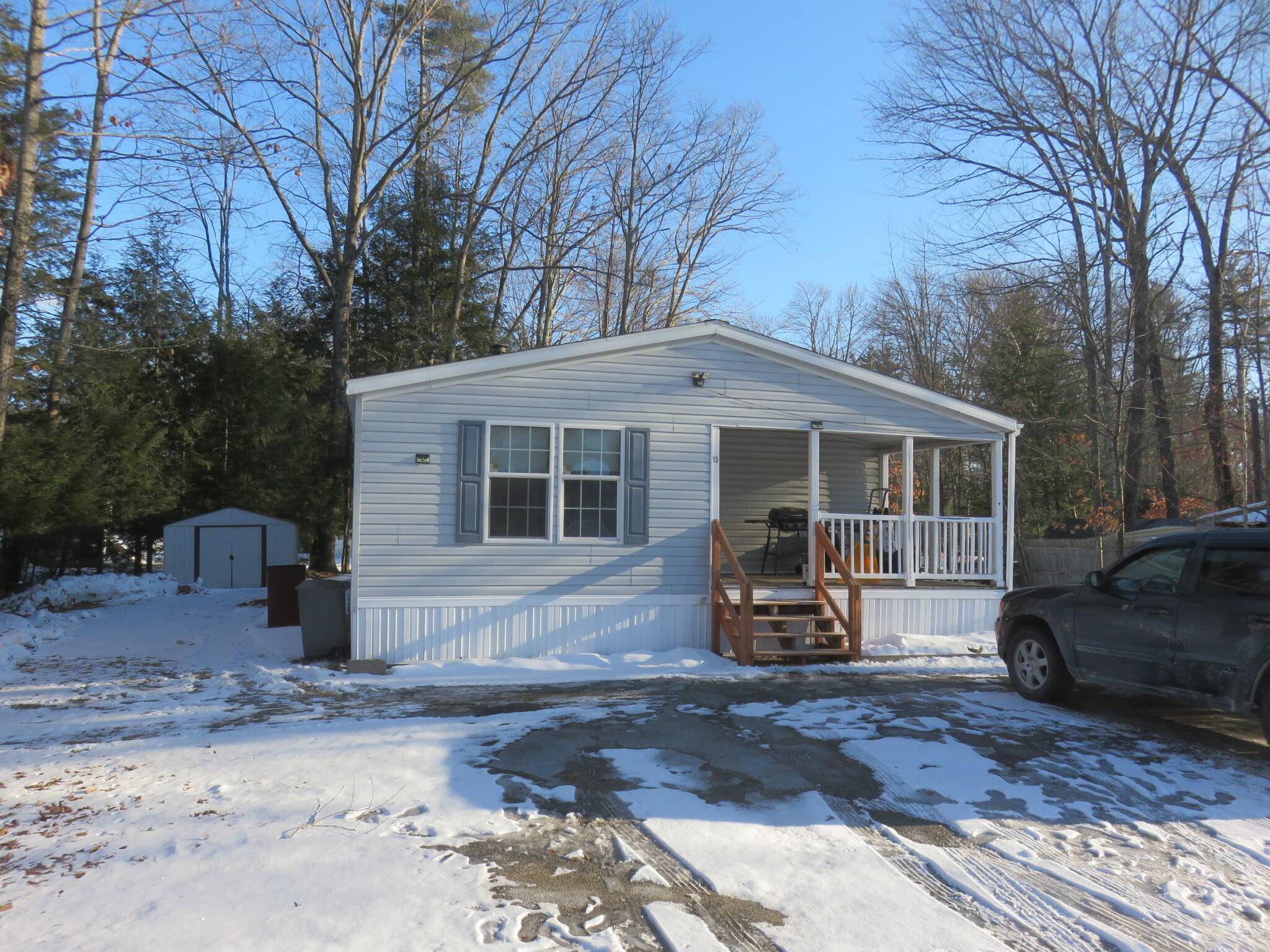 Sanford, ME 04073,13 Paul ST