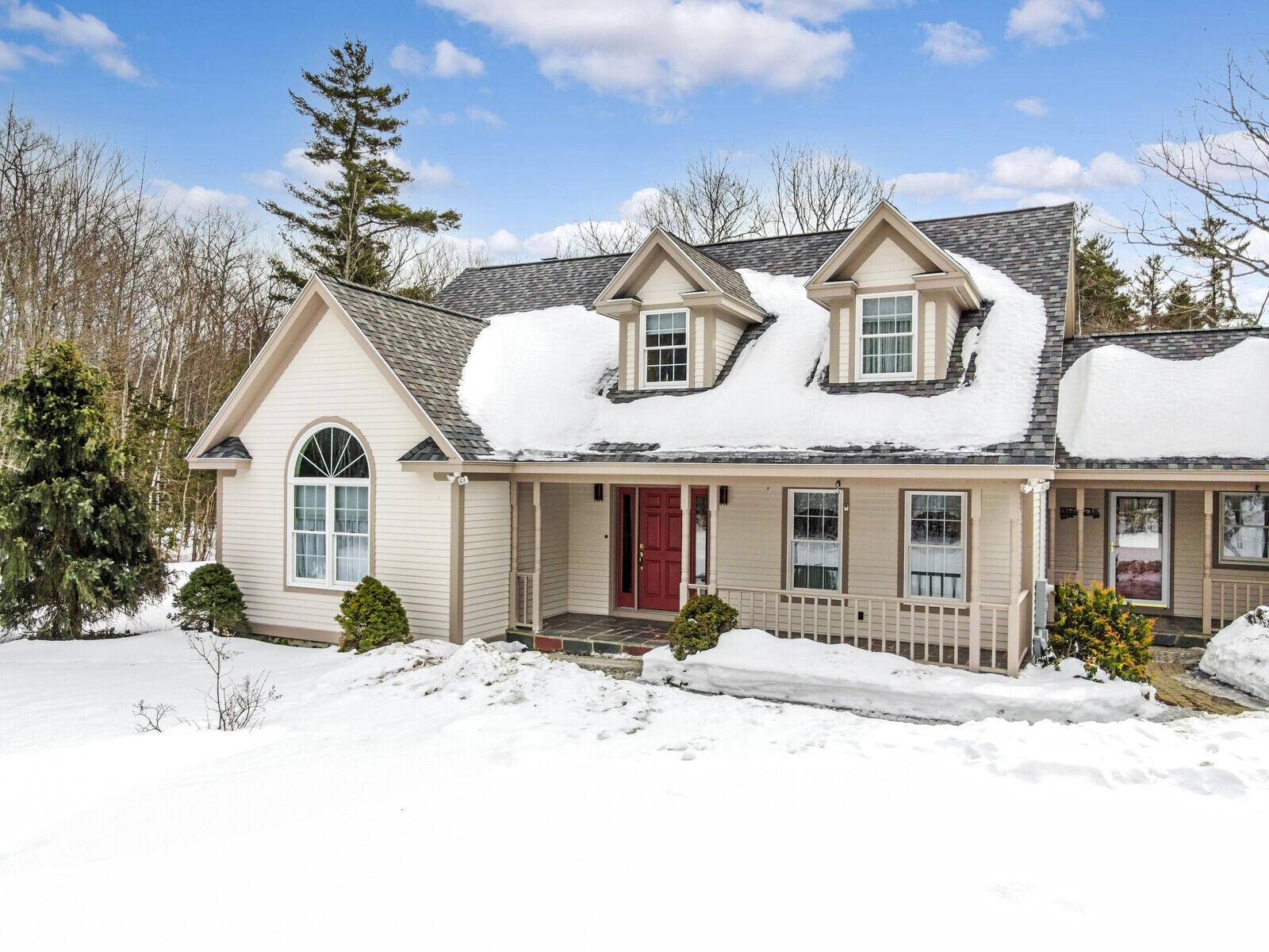 Belgrade, ME 04917,80 Grandview DR