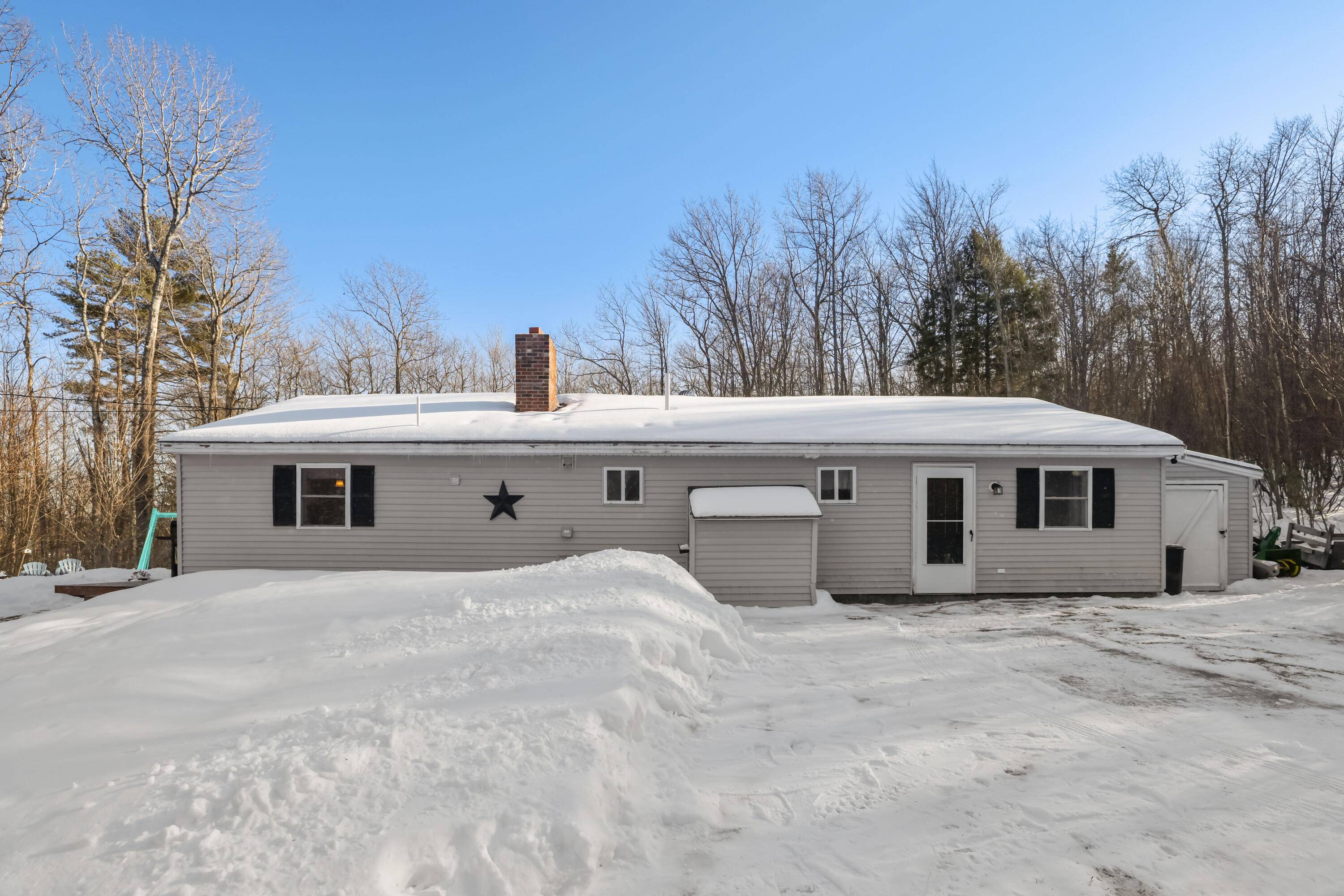 Shapleigh, ME 04076,402 Ross Corner RD