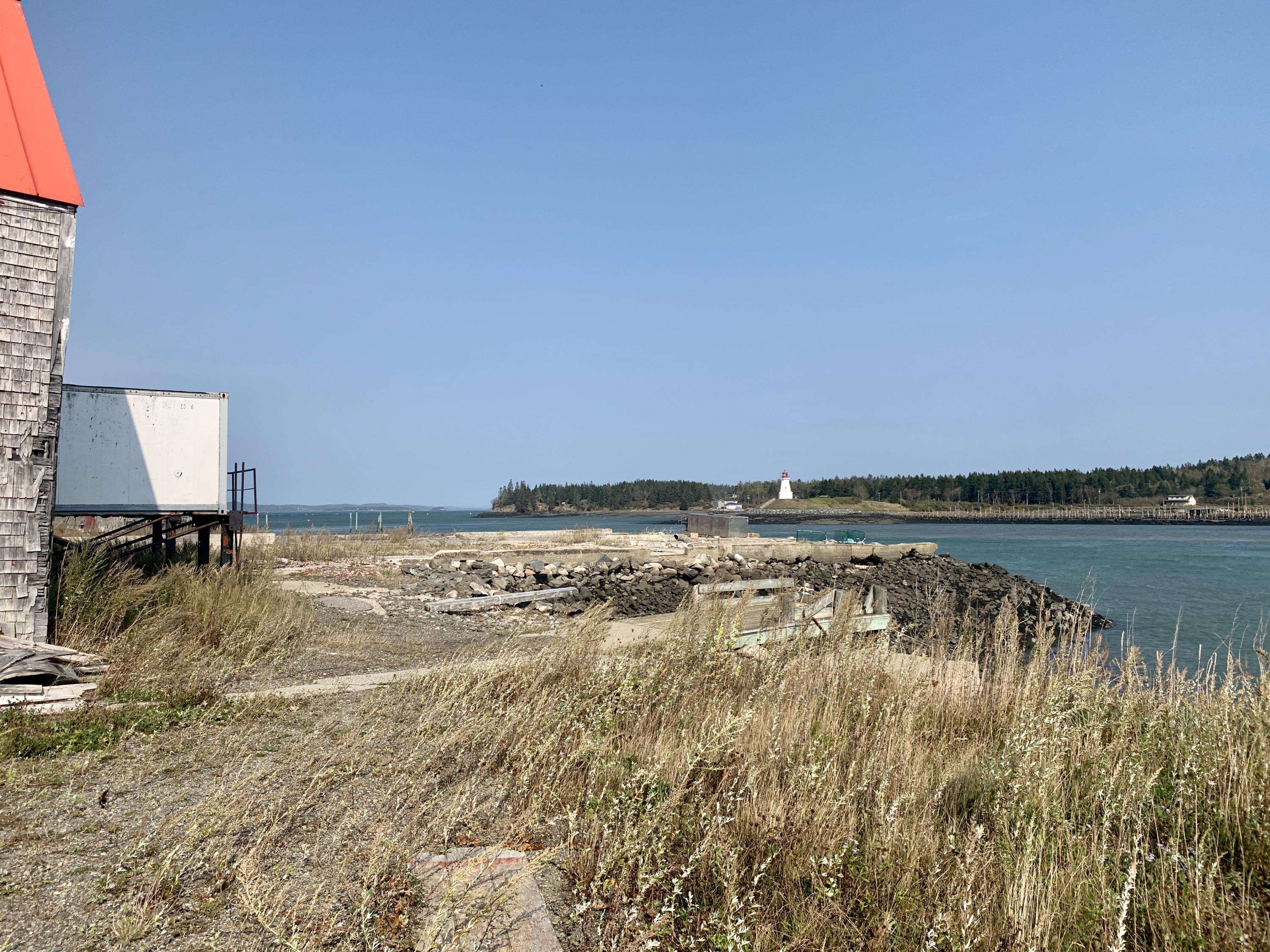 Lubec, ME 04652,72 Water ST