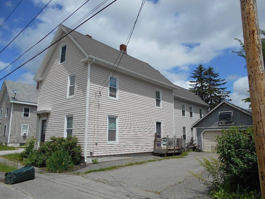 Bangor, ME 04401,85 Palm ST