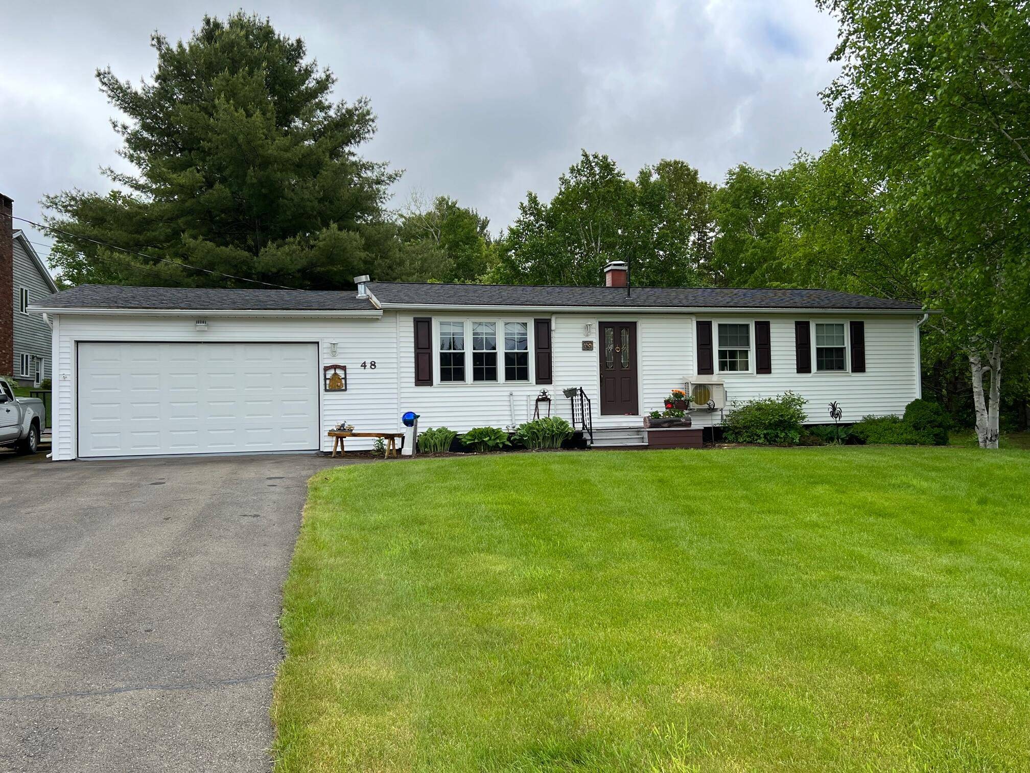 Presque Isle, ME 04769,48 Lombard ST