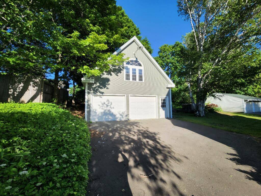 Presque Isle, ME 04769,45 Barton ST