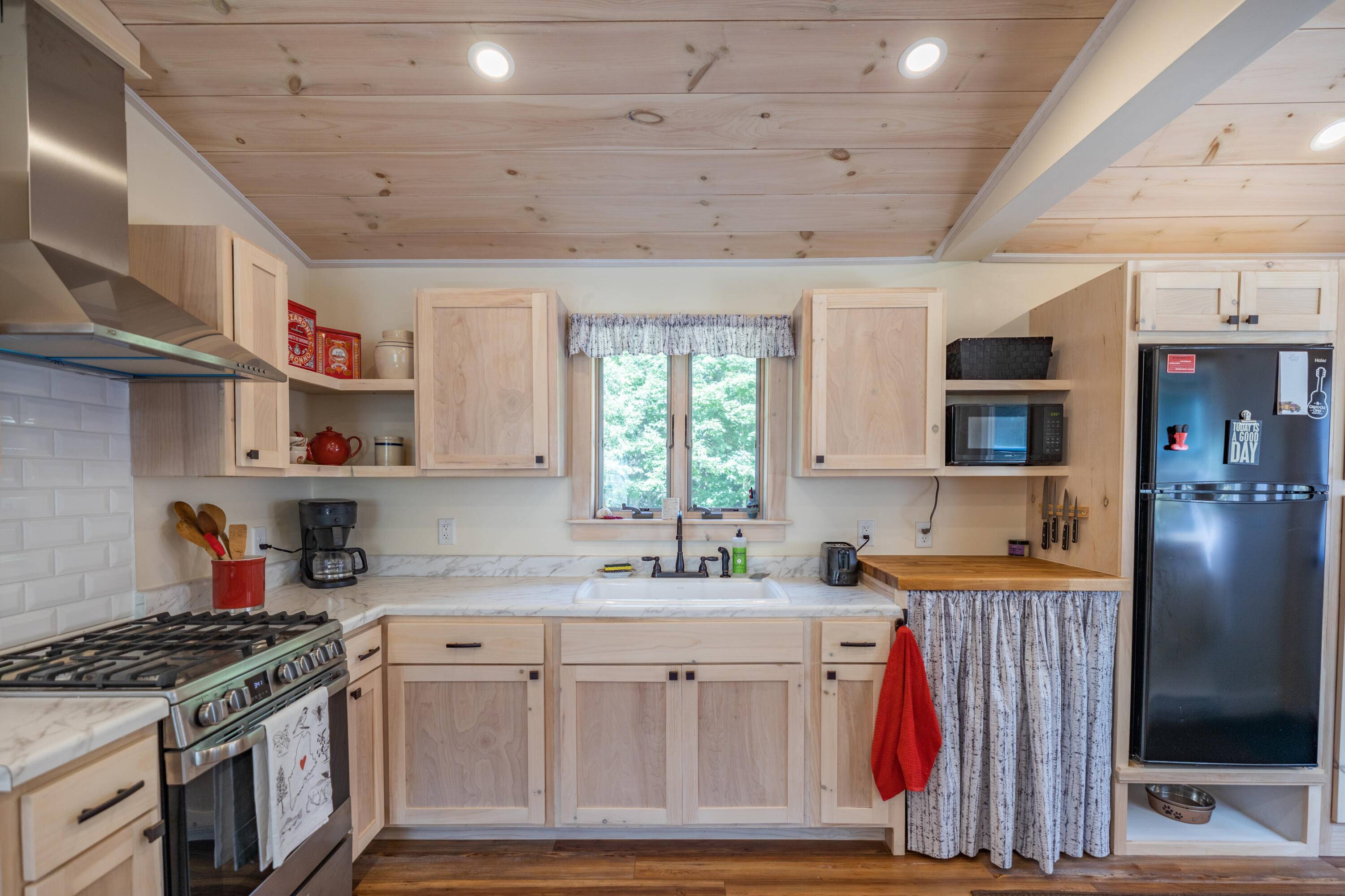 Waterford, ME 04088,128 Temple Hill RD