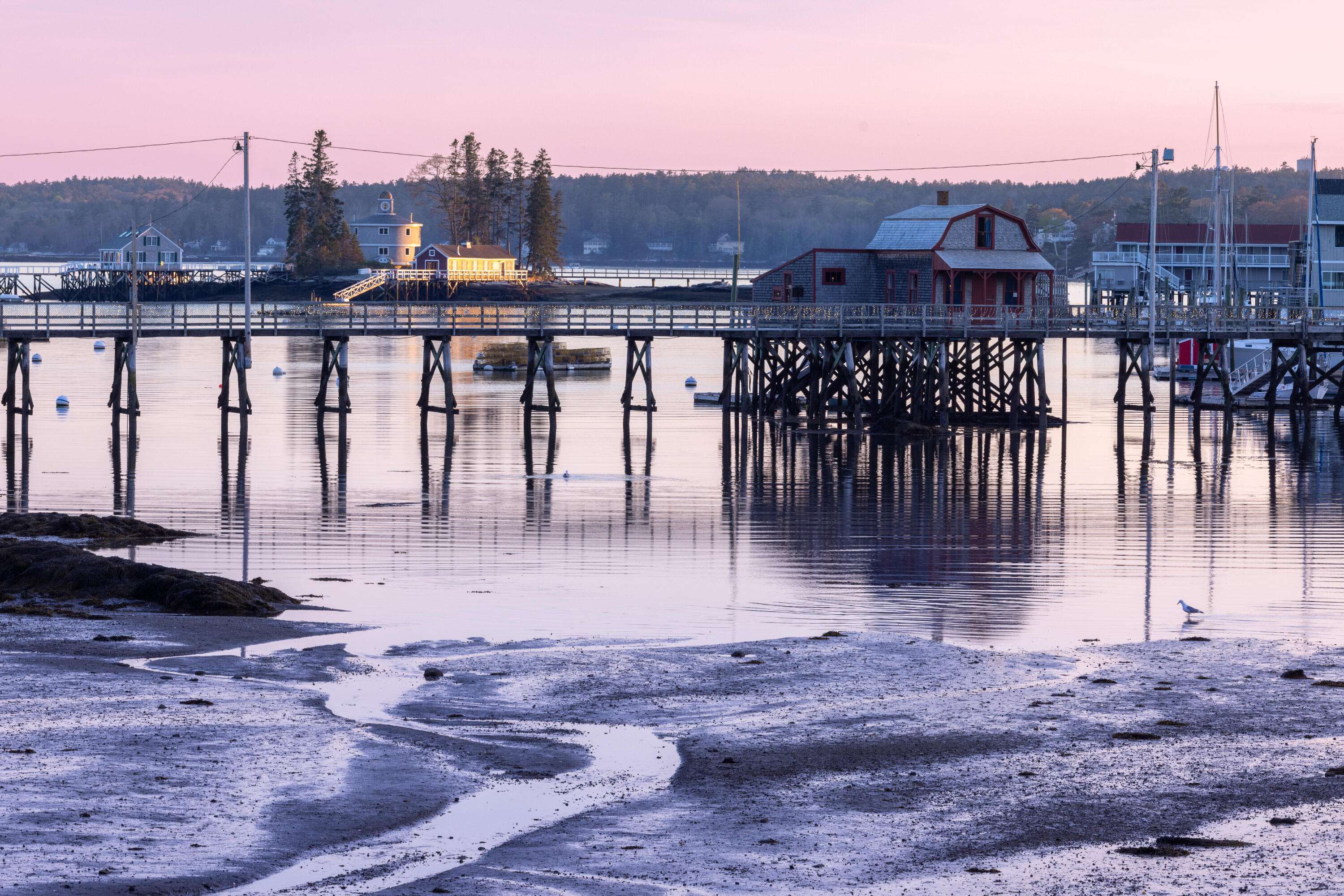 Boothbay Harbor, ME 04538,6 Park ST