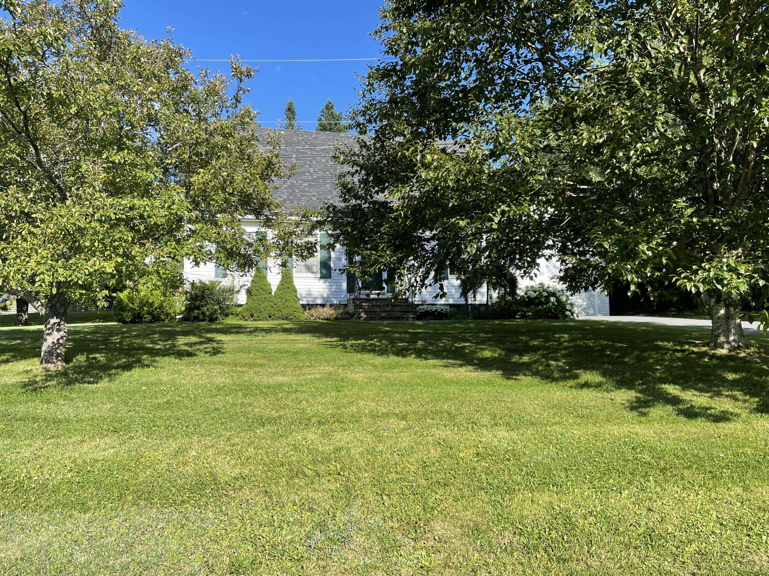 Presque Isle, ME 04769,107 Lombard ST