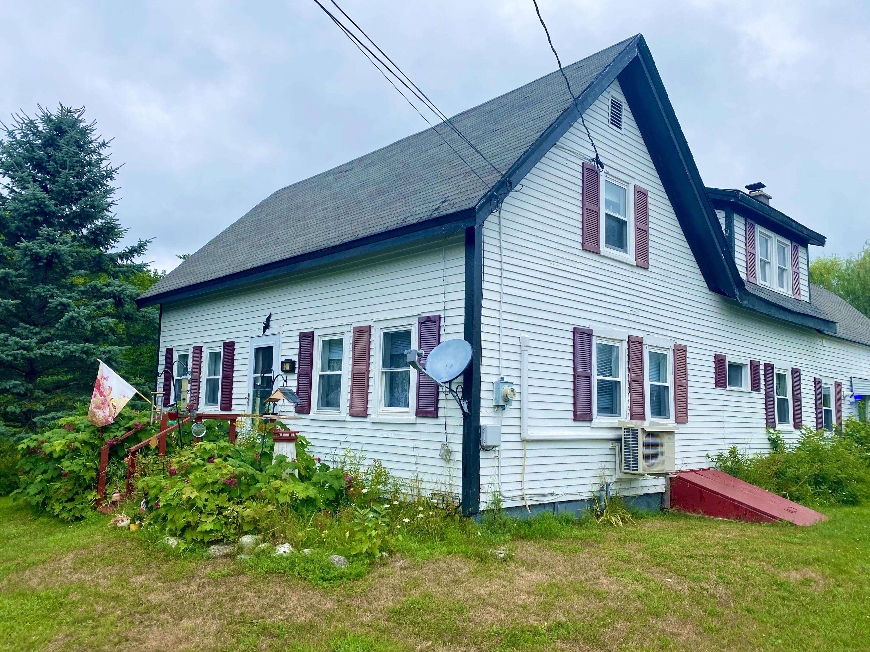Levant, ME 04456,409 Stetson RD W