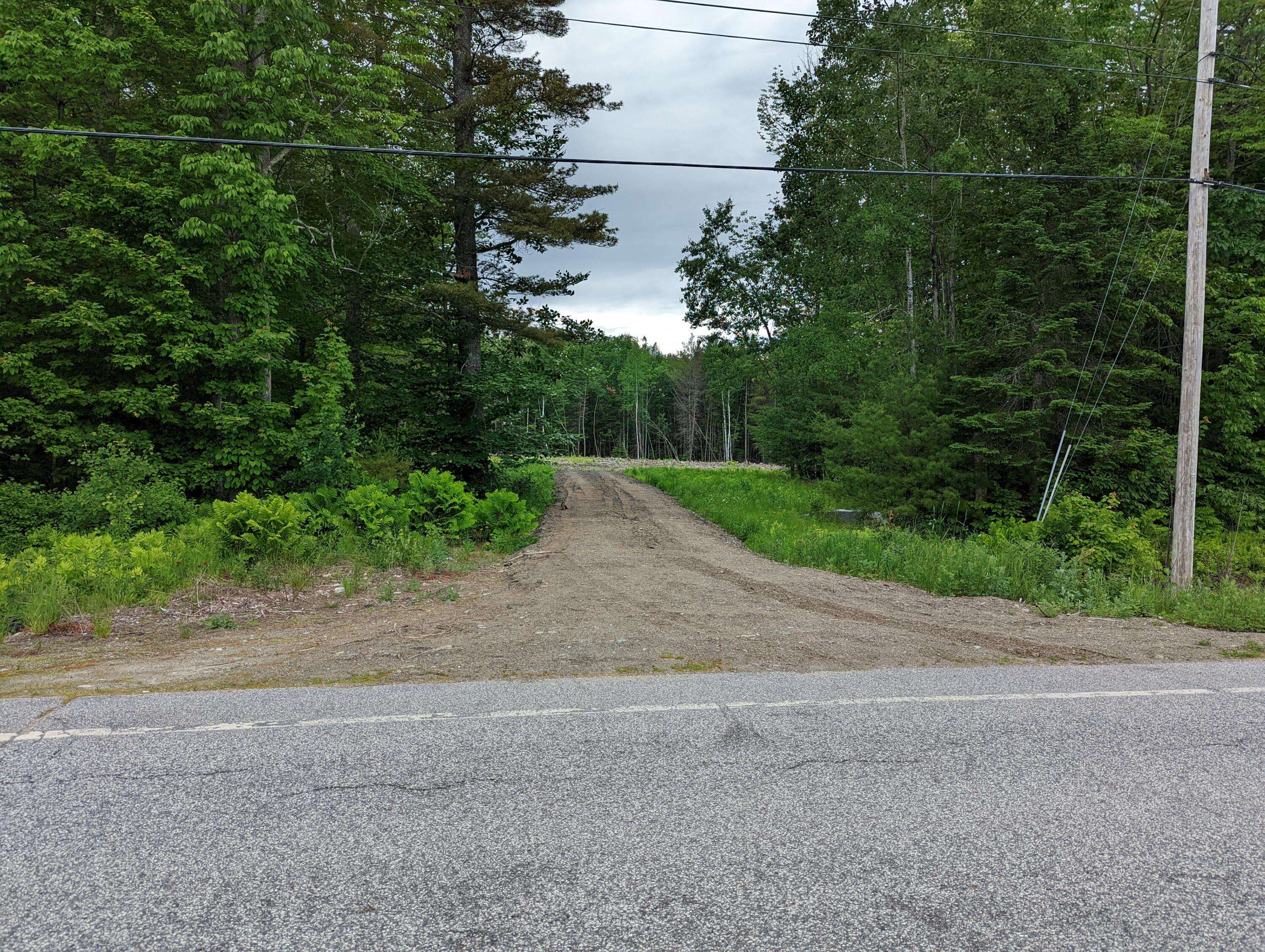 Readfield, ME 04355,234 Chimney RD