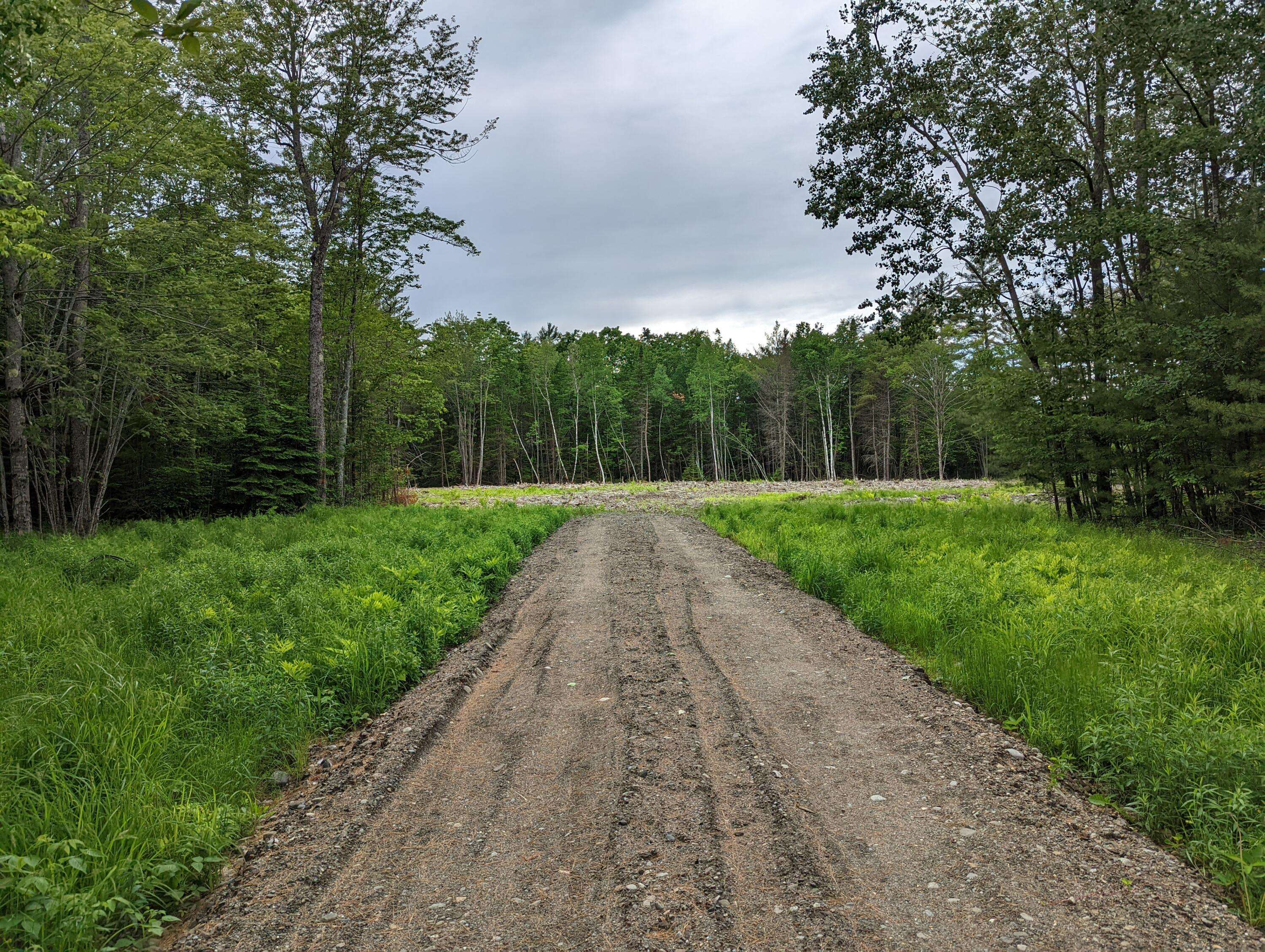 Readfield, ME 04355,234 Chimney RD