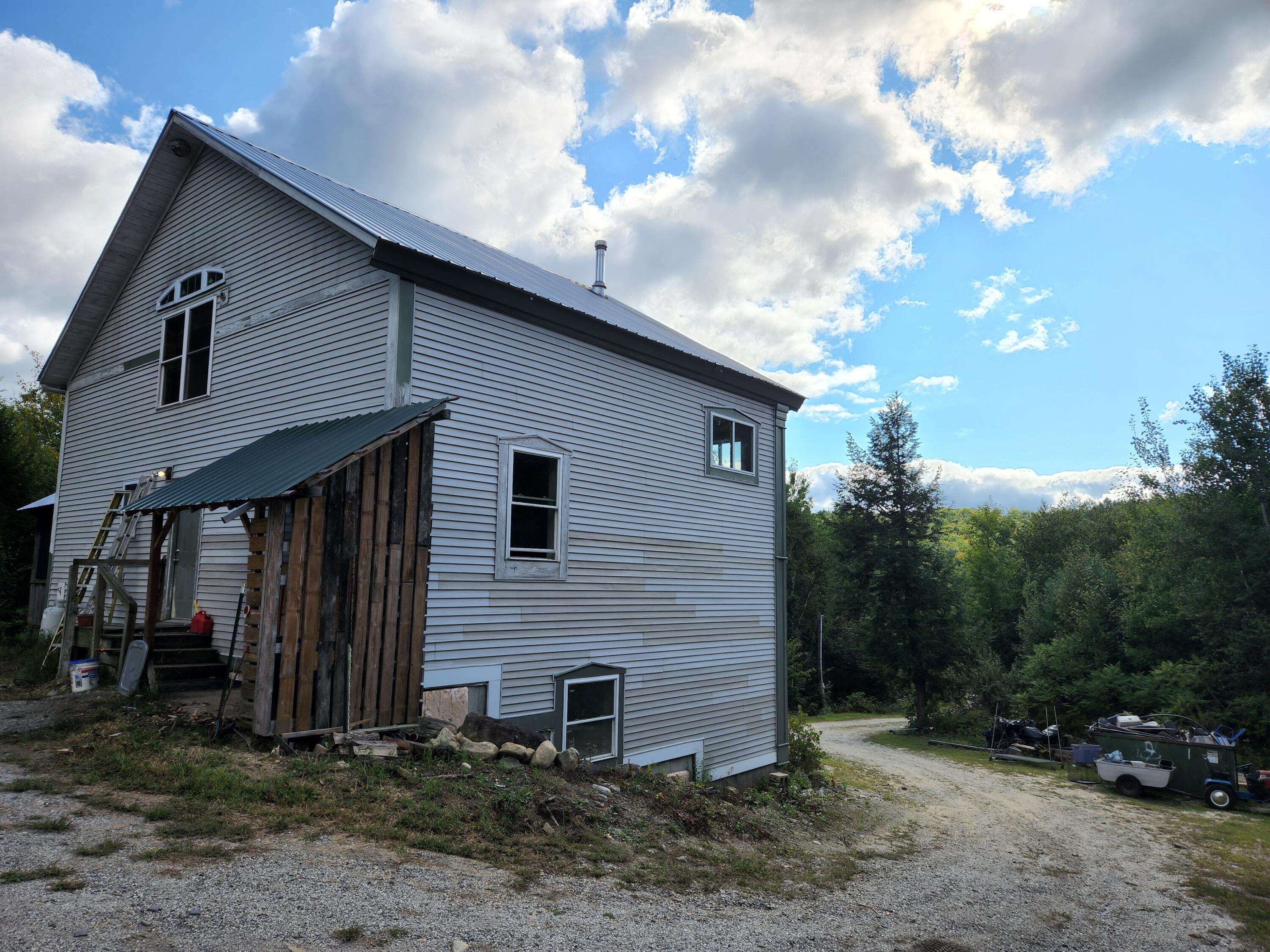 Hartford, ME 04220,555 Sumner RD