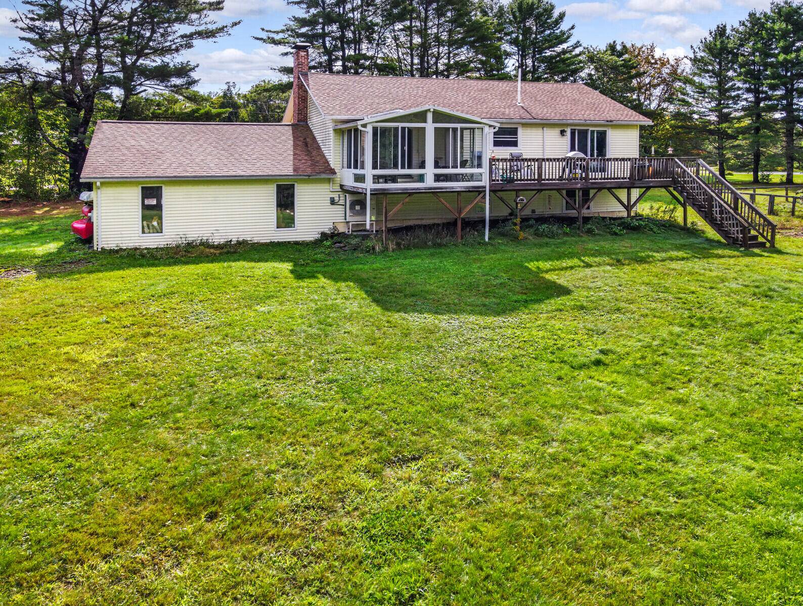 Readfield, ME 04355,95 S RD