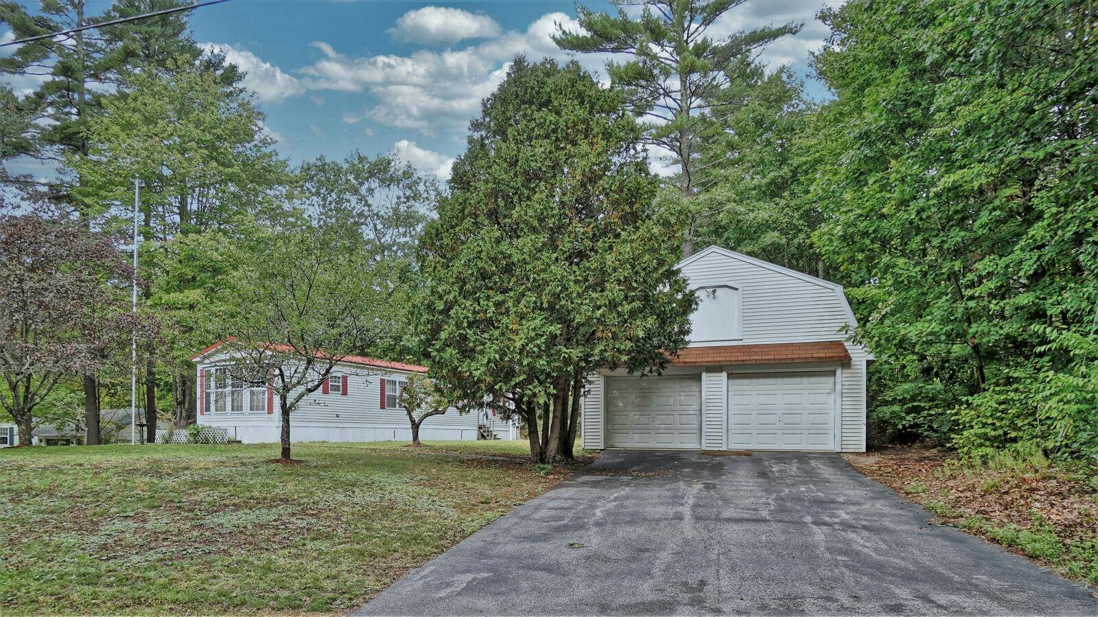 Standish, ME 04084,3 Westside Sebago