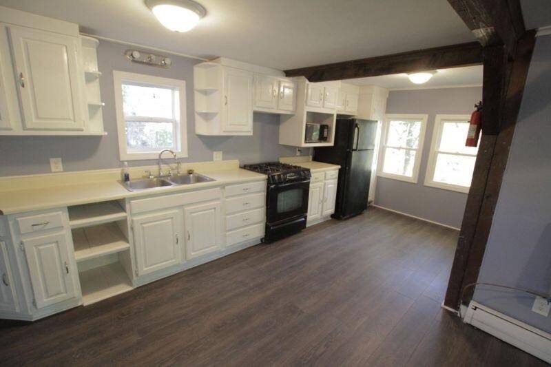 Hampden, ME 04444,342 Main RD S