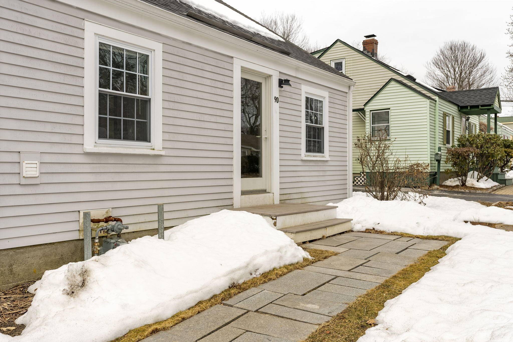Portland, ME 04103,90 Wellington RD