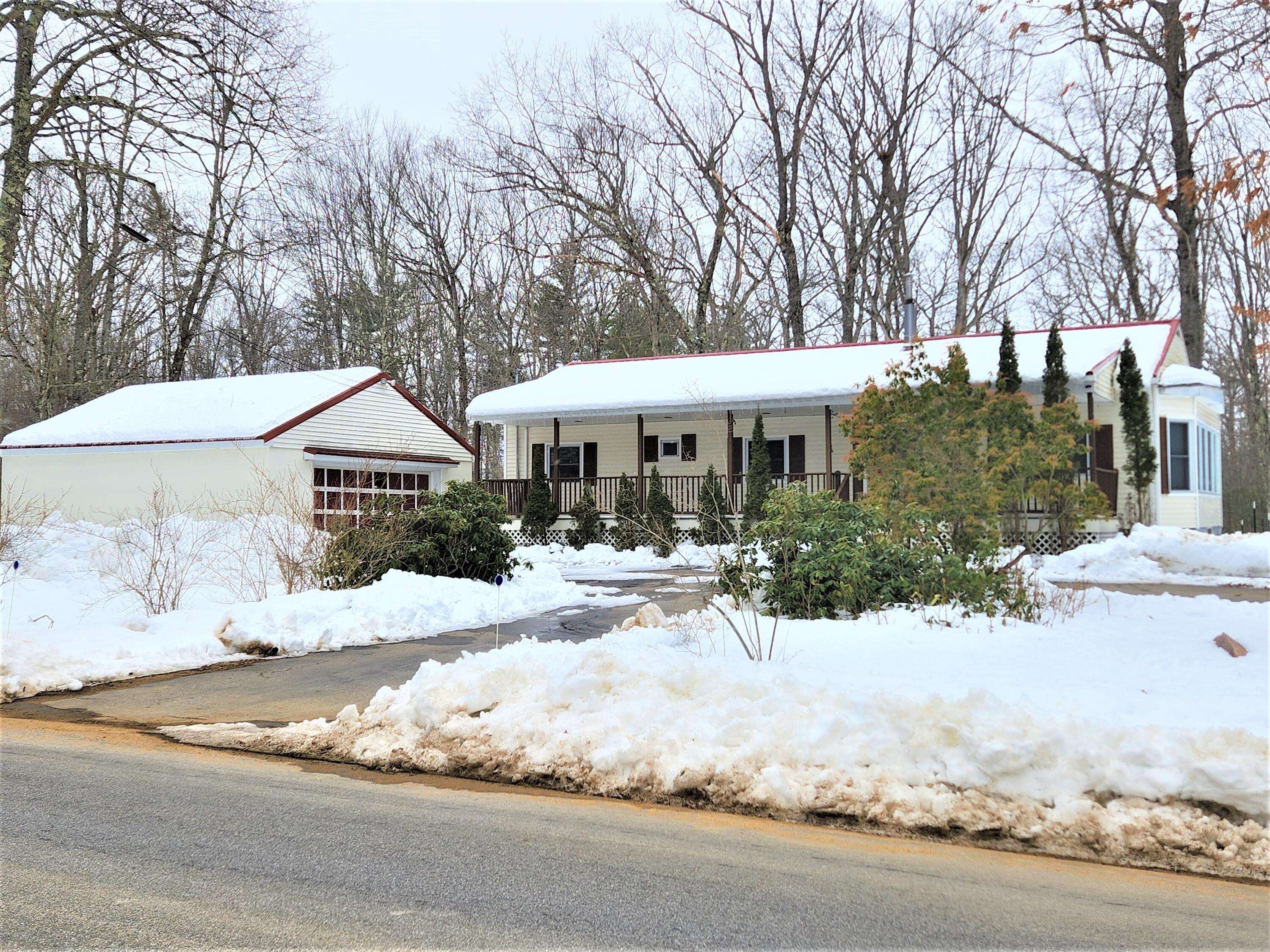 Lebanon, ME 04027,272 River RD