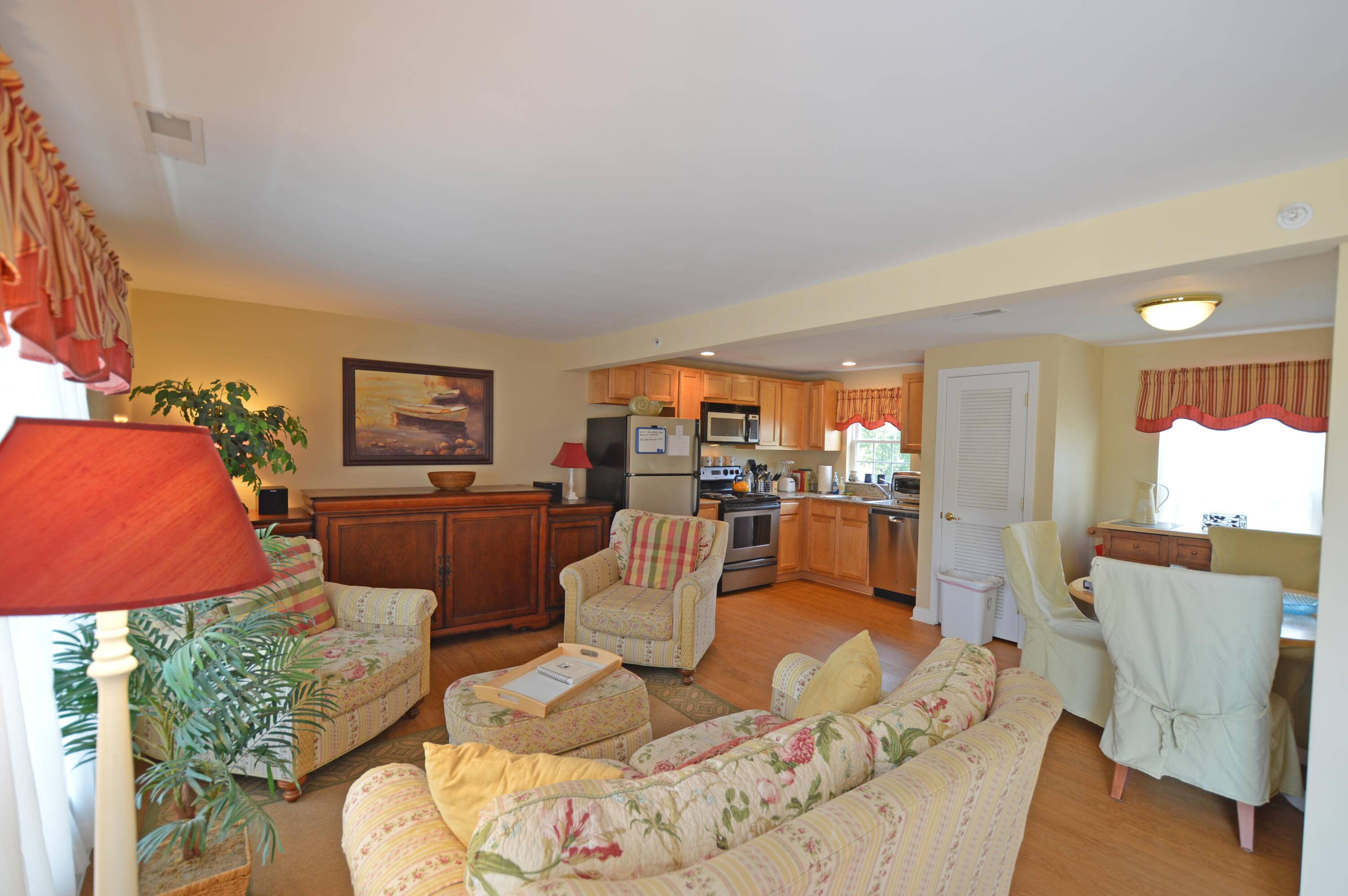 Kennebunkport, ME 04046,272 Mills RD #4K