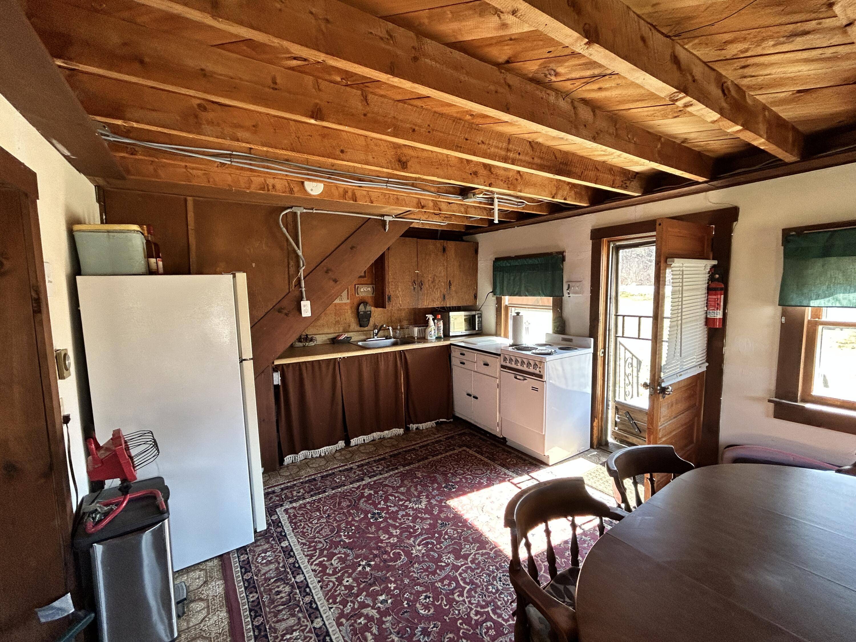 Washington, ME 04574,343 Hopkins RD