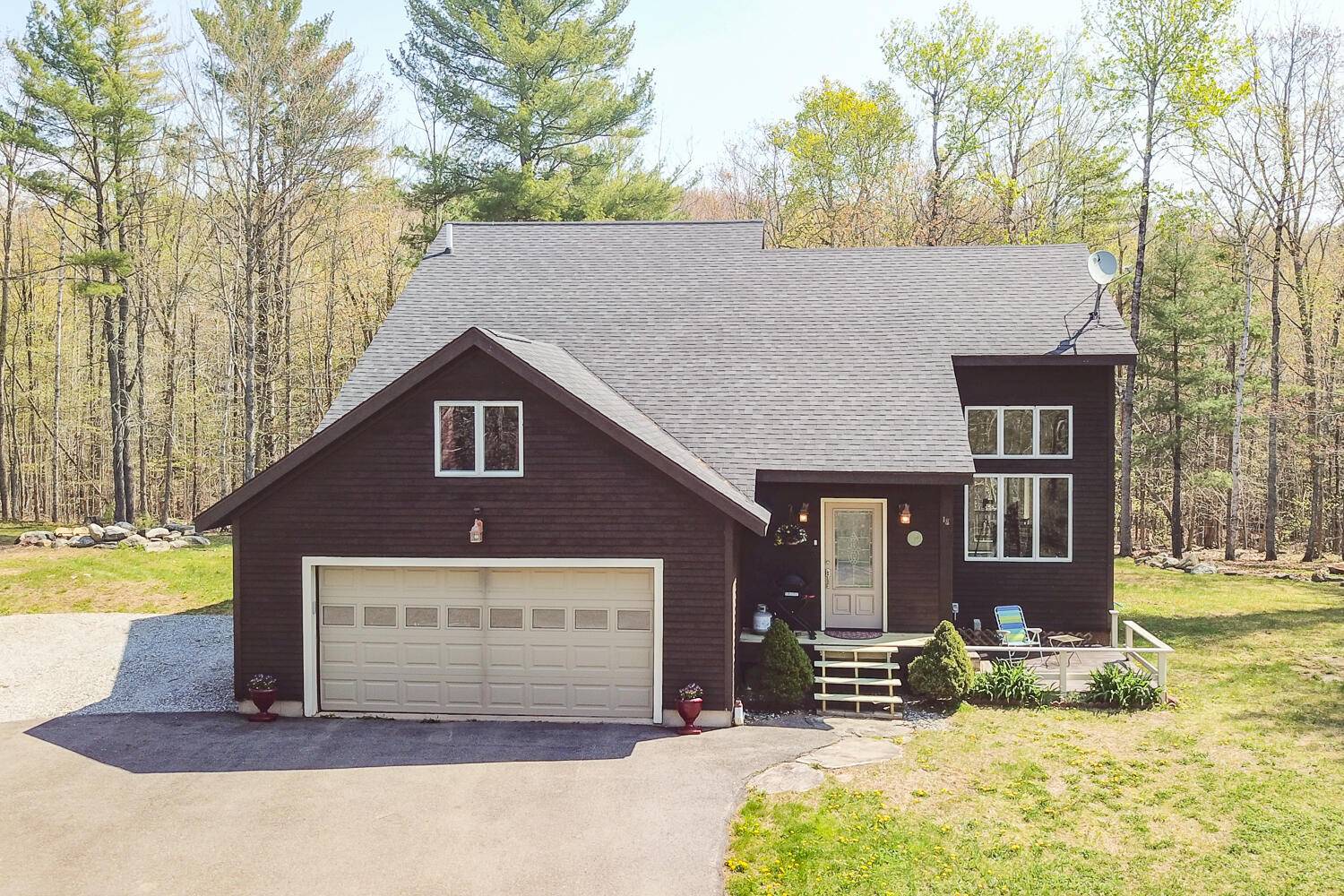 Northport, ME 04849,18 Tea LN