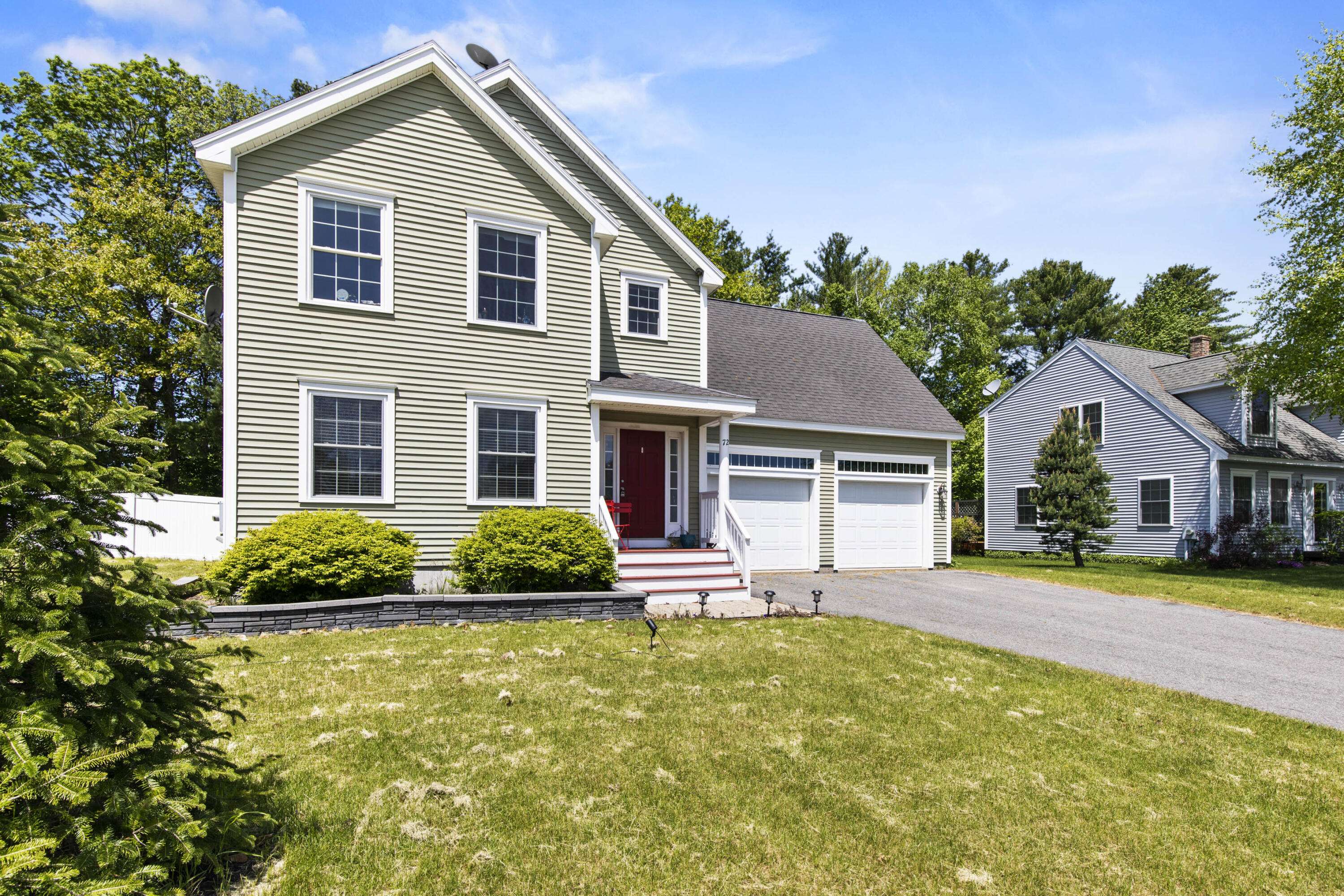 Westbrook, ME 04092,72 Victoria DR