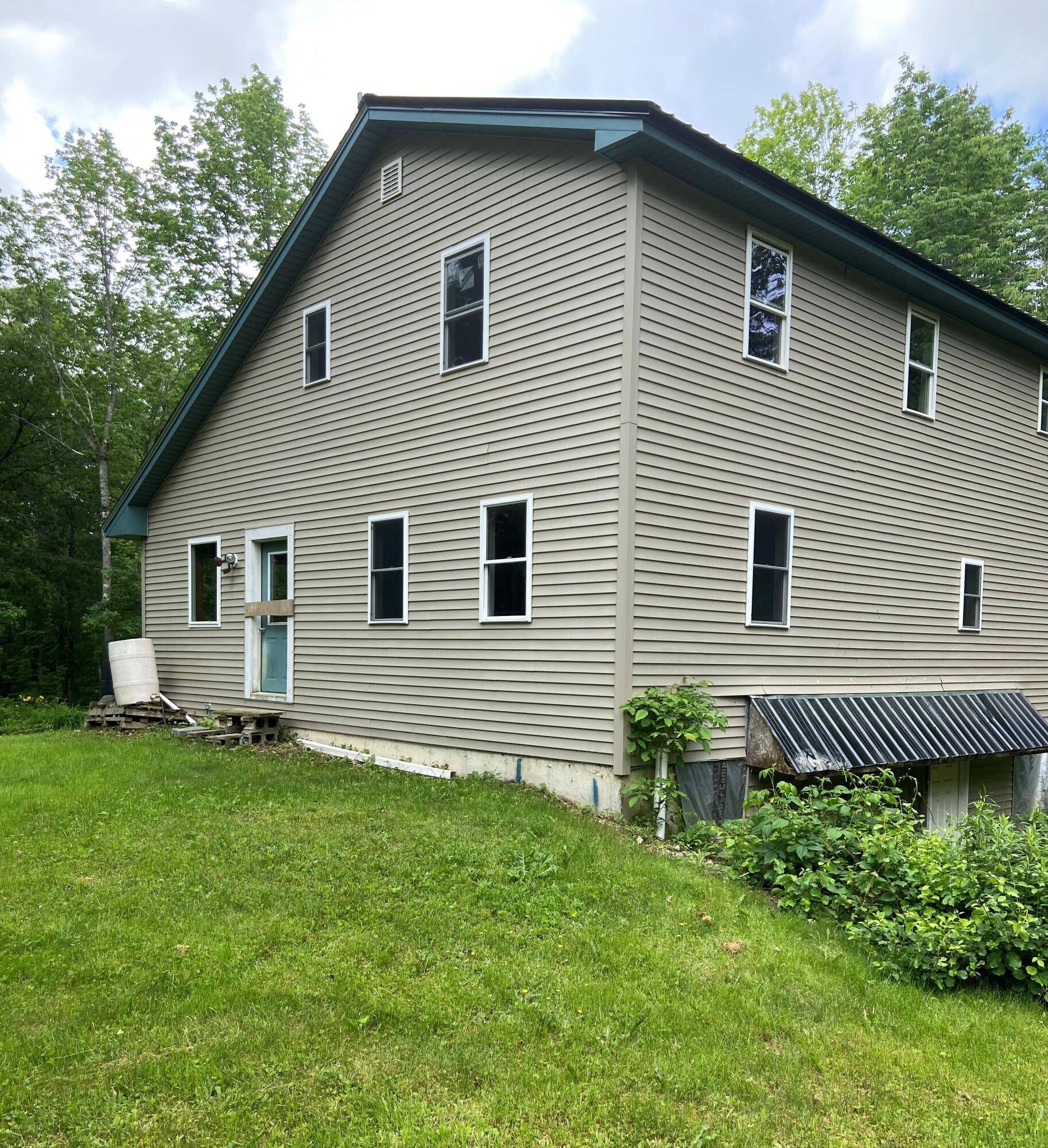 Whitefield, ME 04341,182 Henry LN