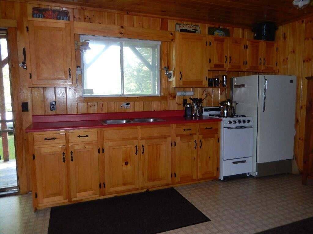 Dexter, ME 04930,166 Owlsboro RD