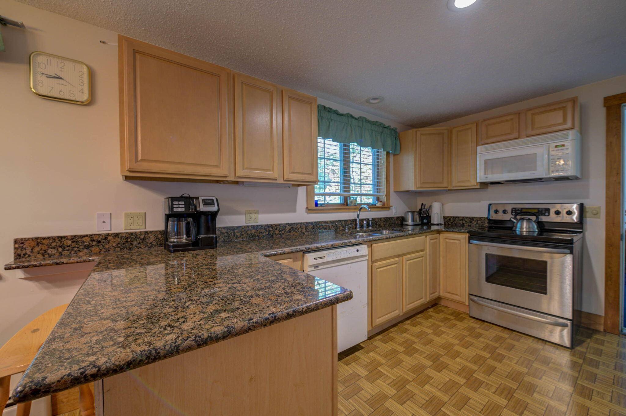 Naples, ME 04055,22 State Park RD