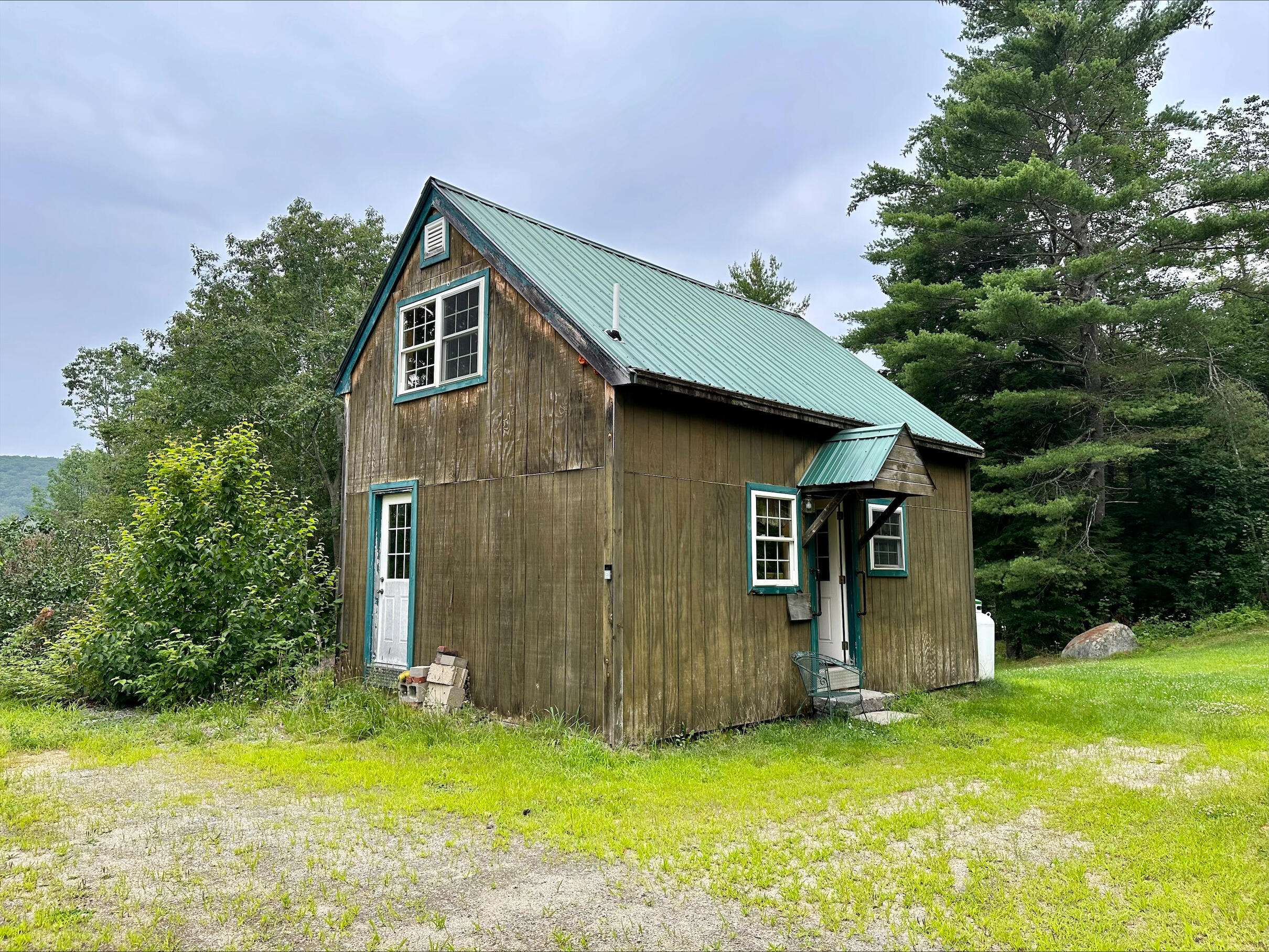 Hartford, ME 04220,94 Ricker Hill RD