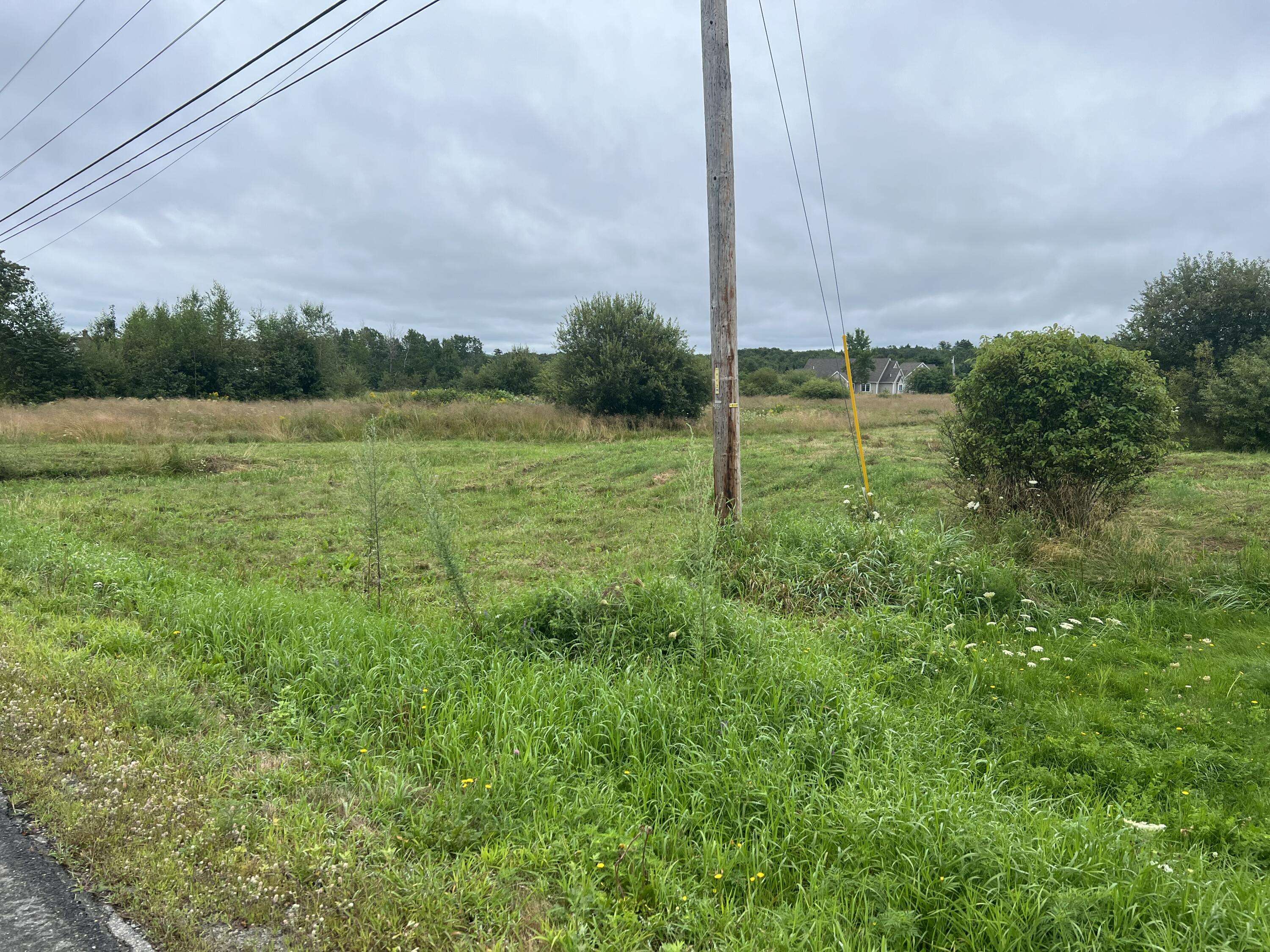 Hampden, ME 04444,327 Western AVE