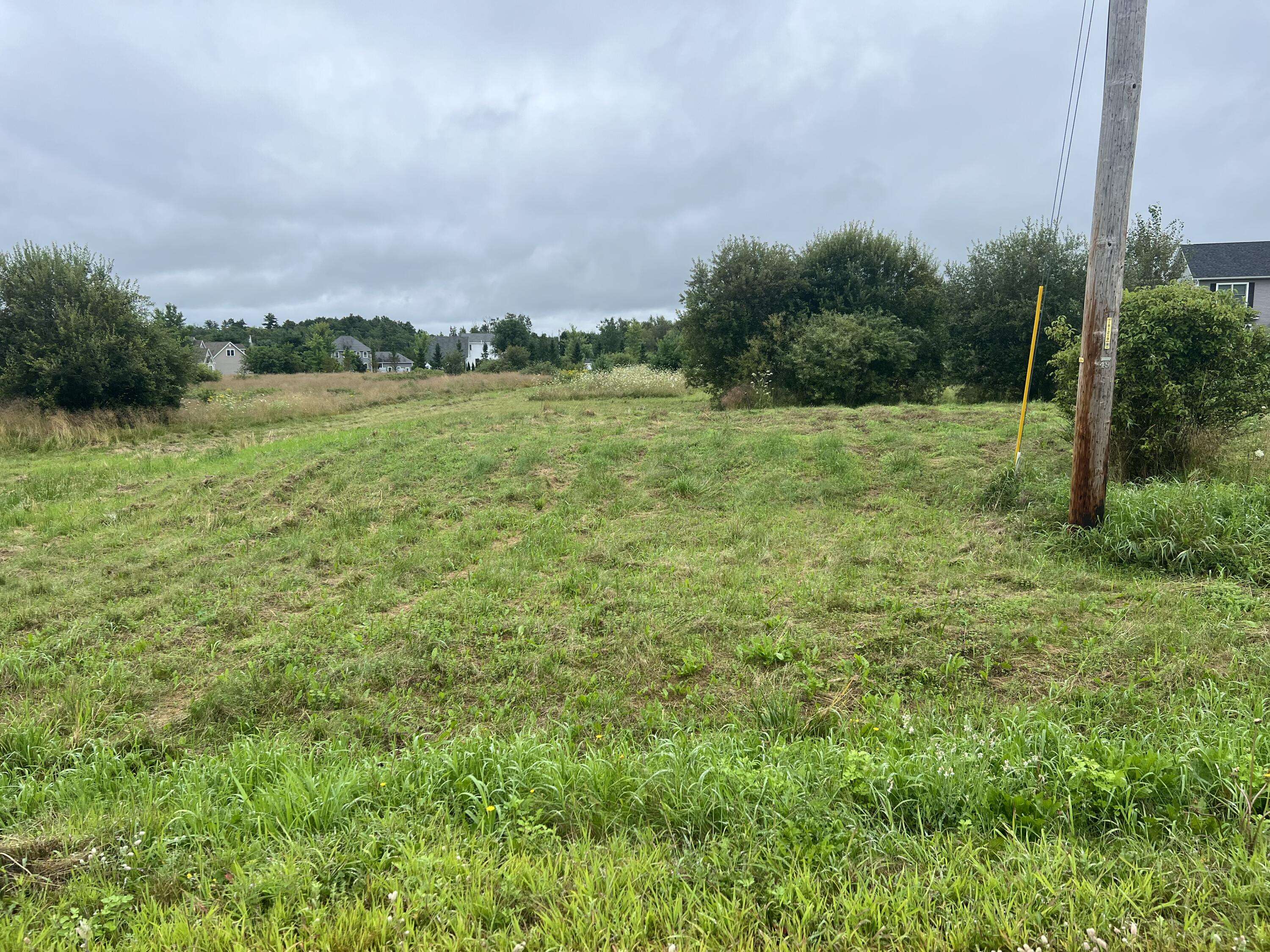 Hampden, ME 04444,327 Western AVE