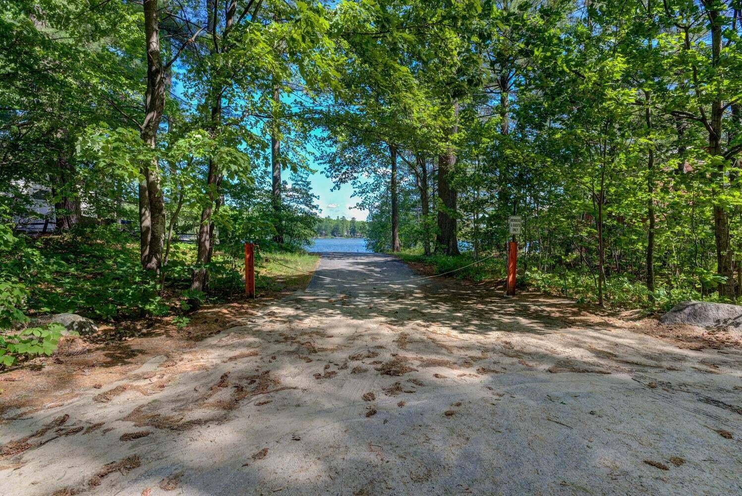 Gray, ME 04071,6 Crescent LN