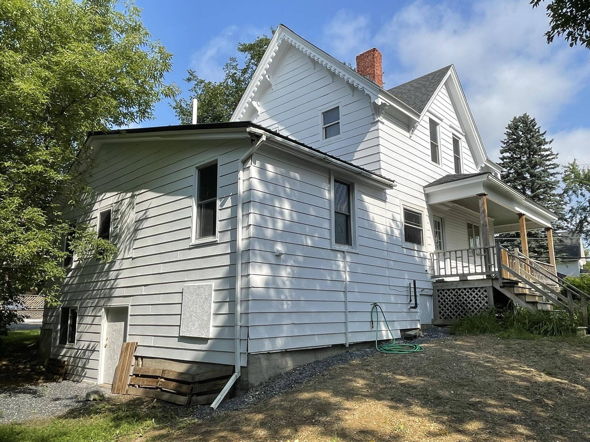 Presque Isle, ME 04769,29 Park ST