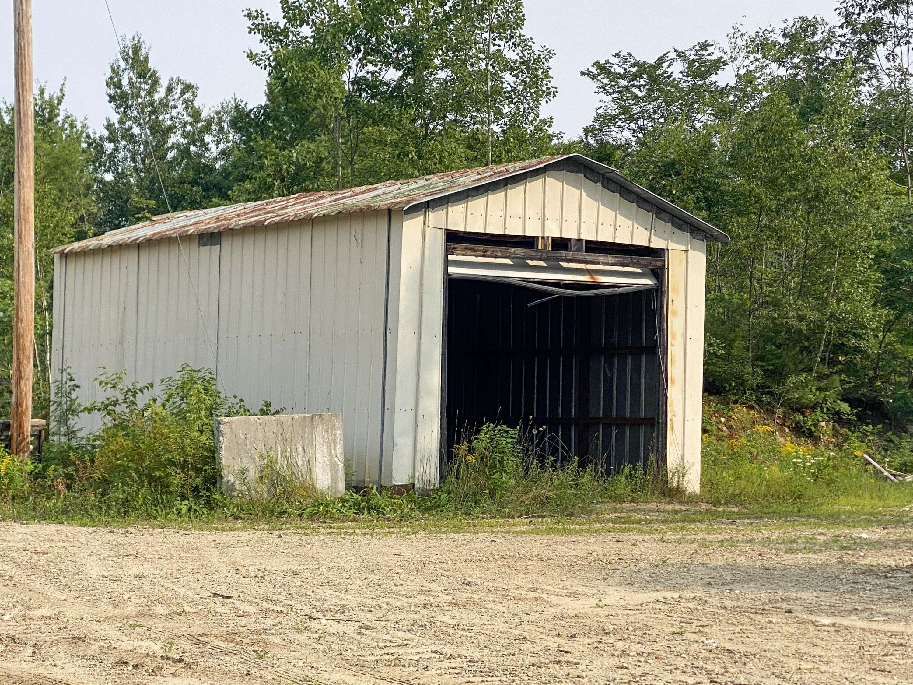 Hebron, ME 04238,14 Birch WAY