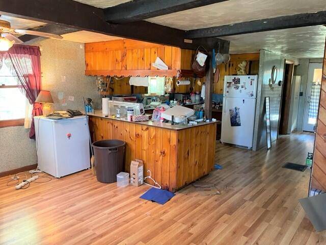 Hollis, ME 04042,569 Plains RD