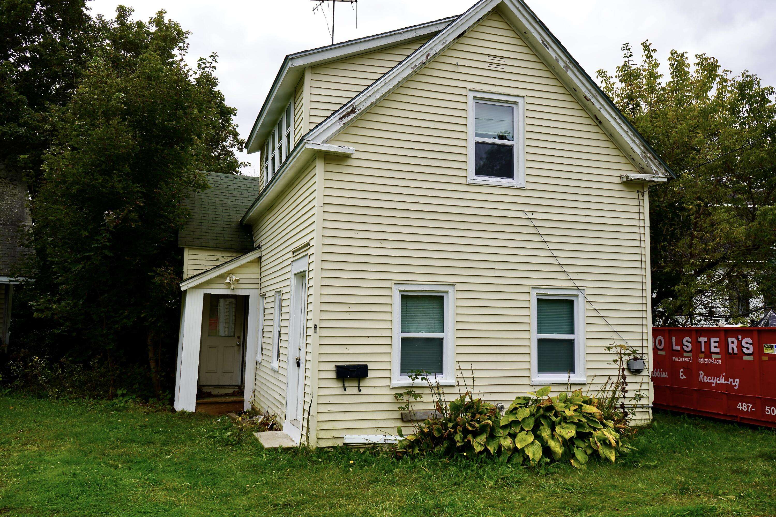 Dexter, ME 04930,95 Lincoln ST