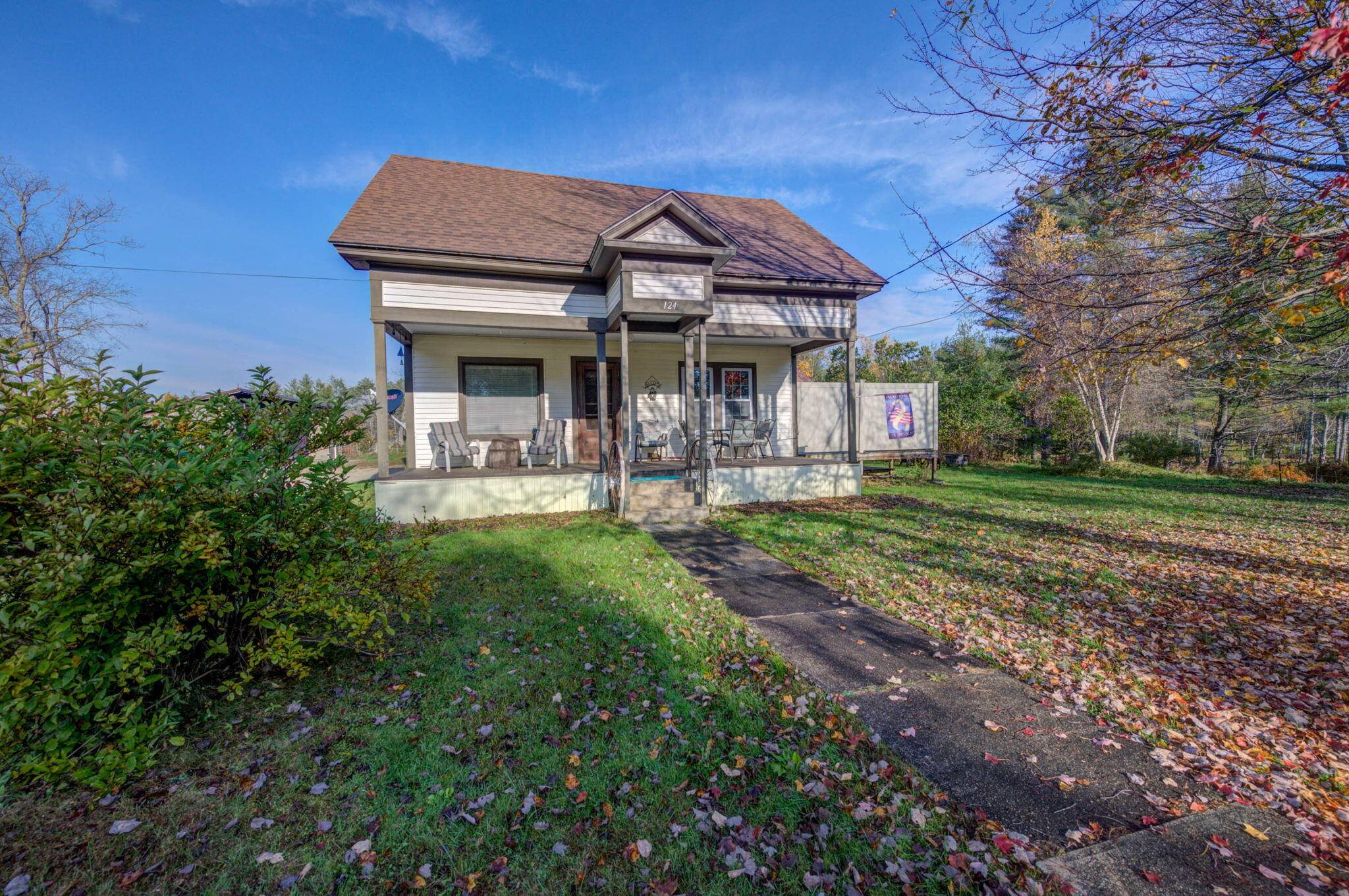 Paris, ME 04281,124 Cottage ST