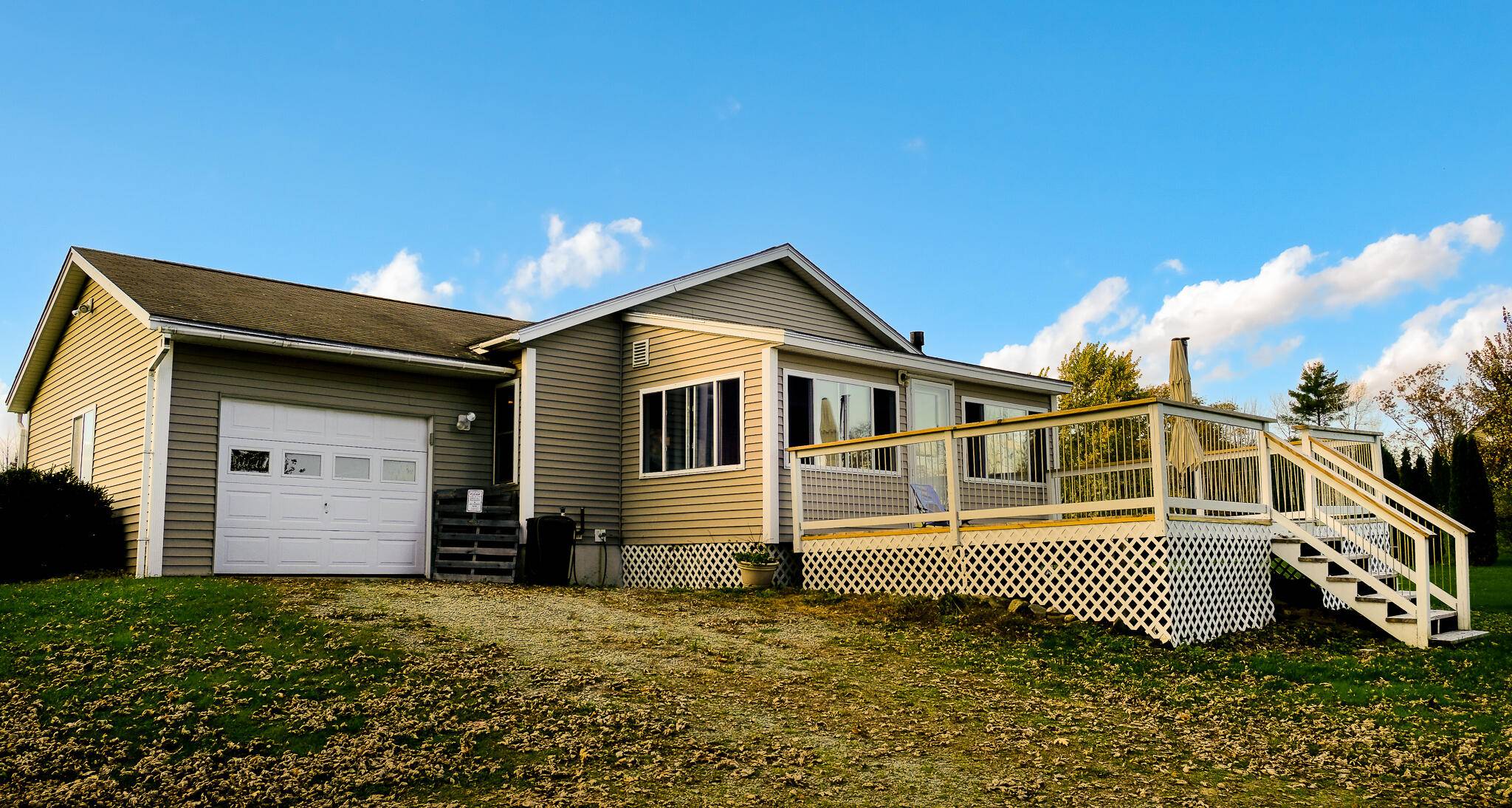 Newport, ME 04953,38 Tamarack DR