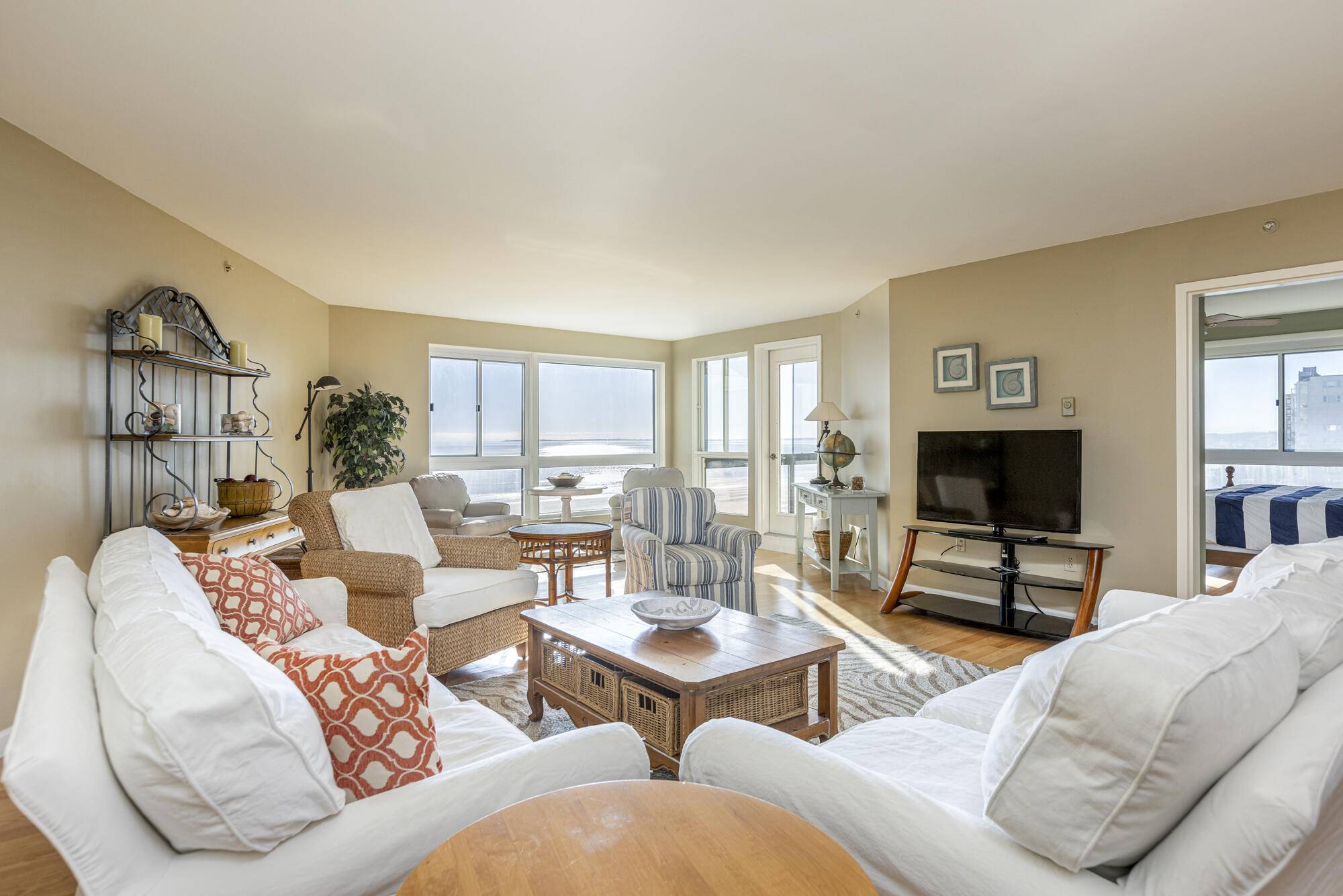 Old Orchard Beach, ME 04064,215 E Grand AVE #512