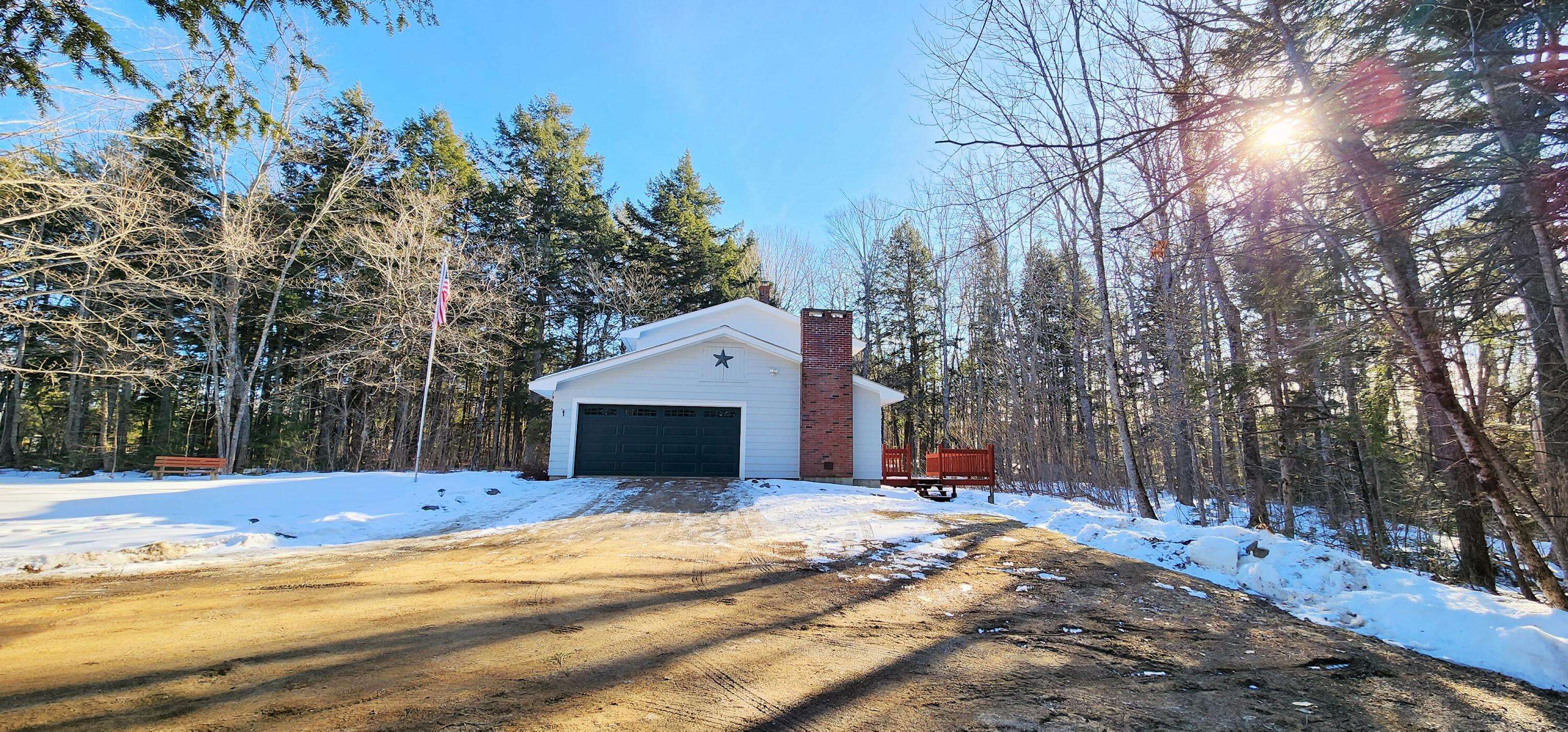 Hampden, ME 04444,38 Monroe RD