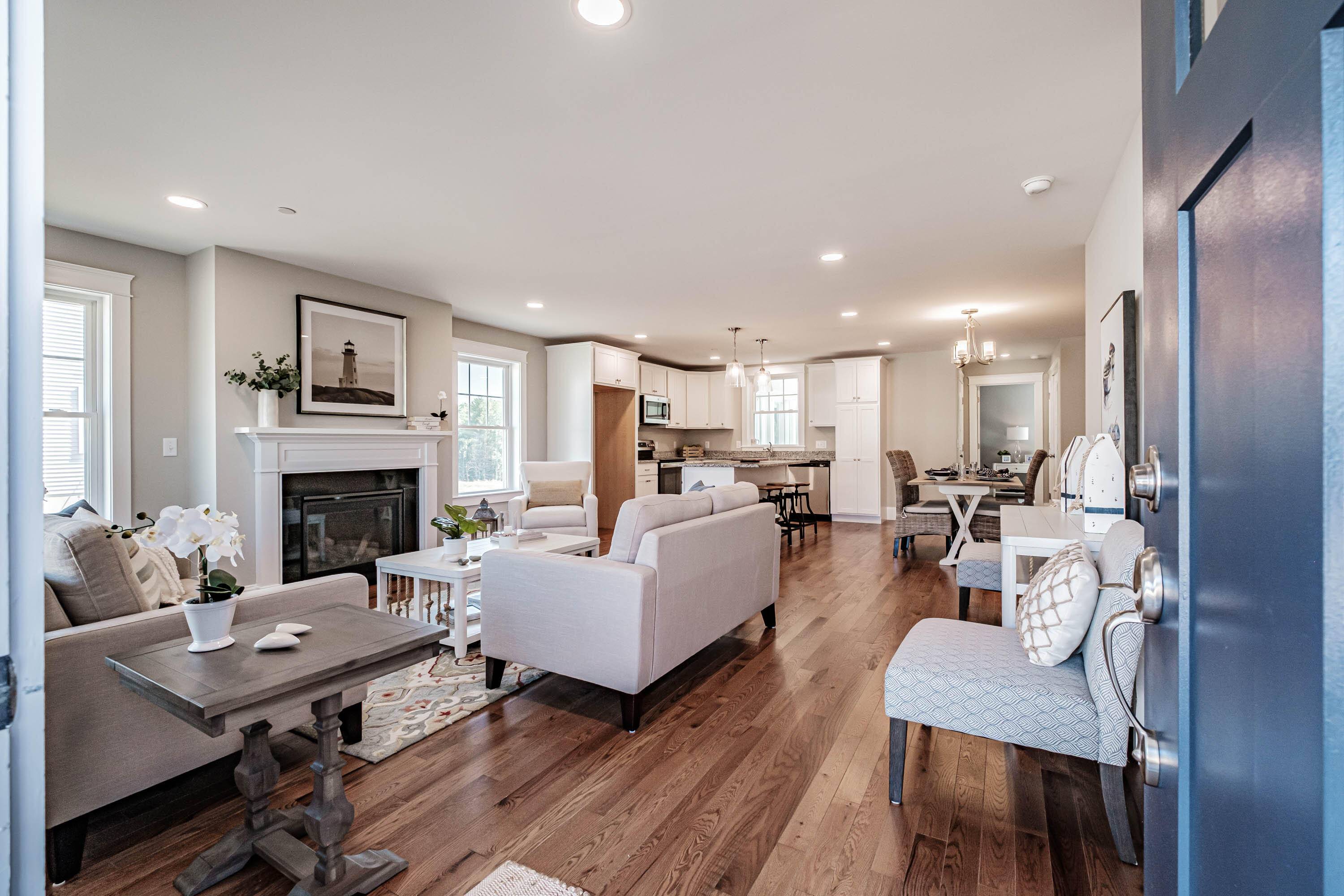 Gorham, ME 04038,146 Falcon Crest DR #44