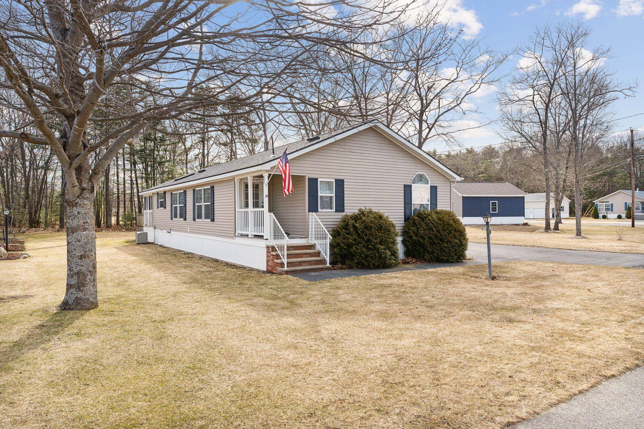 Lyman, ME 04002,31 Candlewood DR