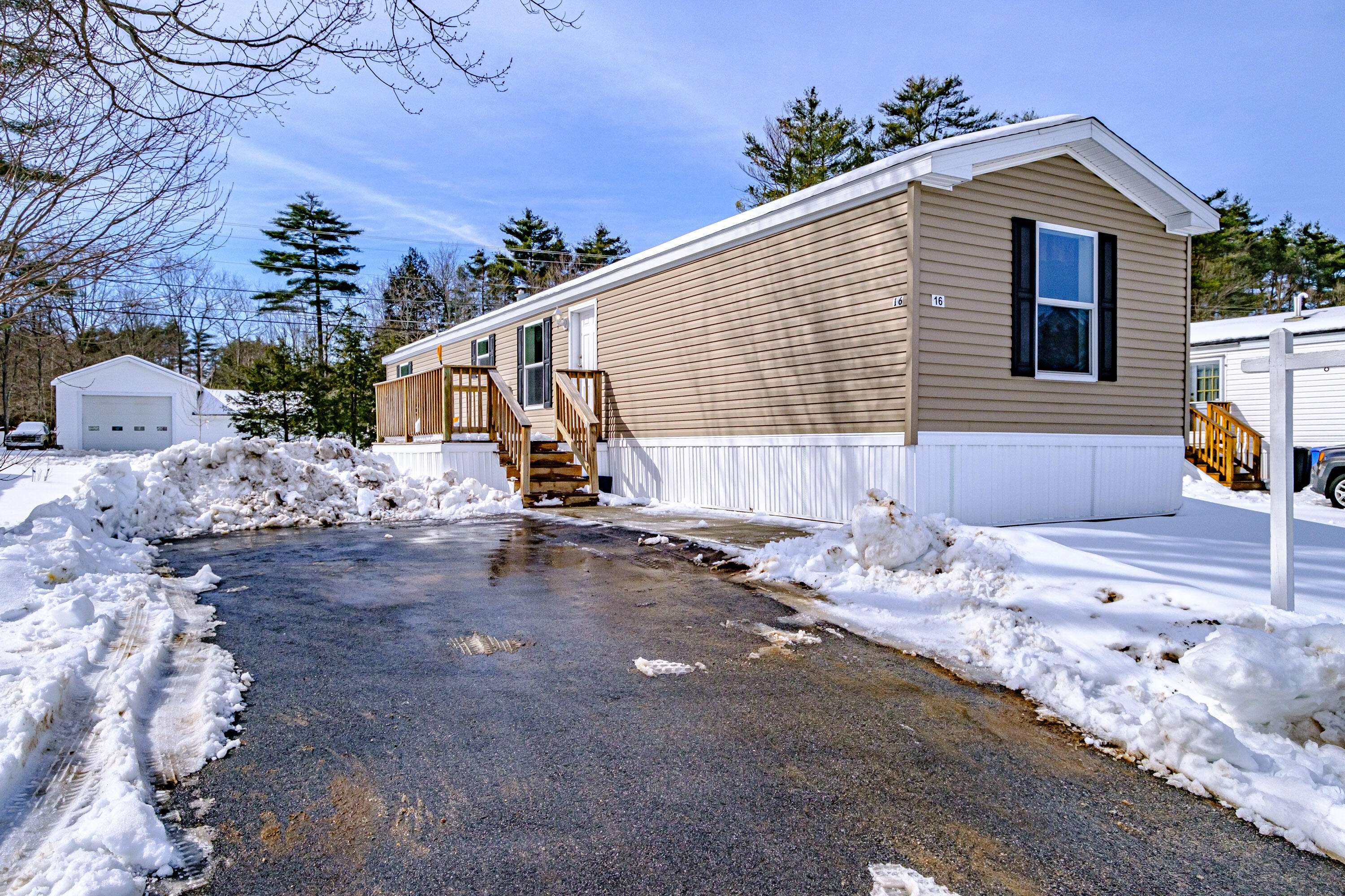 Limington, ME 04049,16 Maplewood DR
