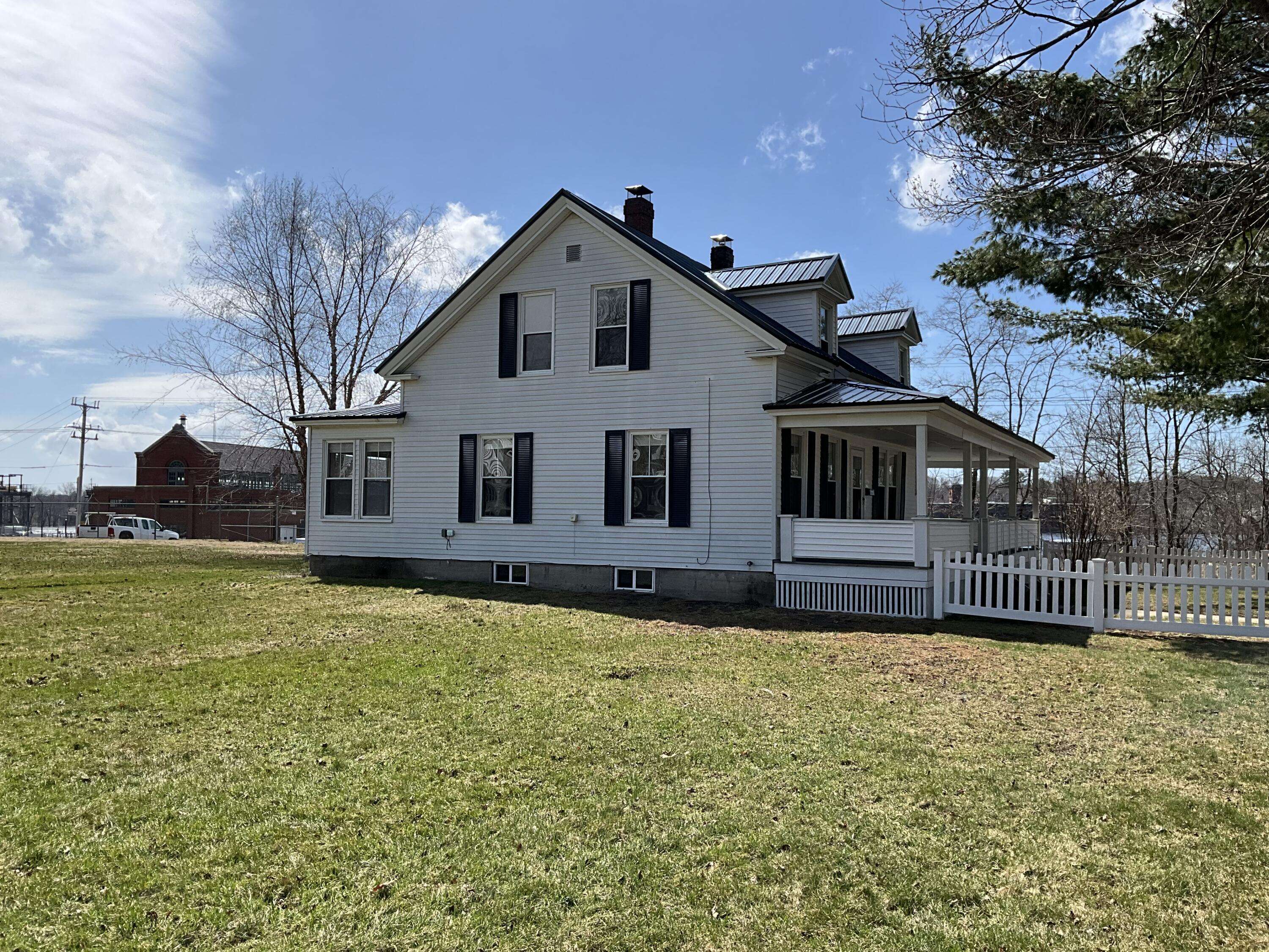Milford, ME 04461,6 Water ST